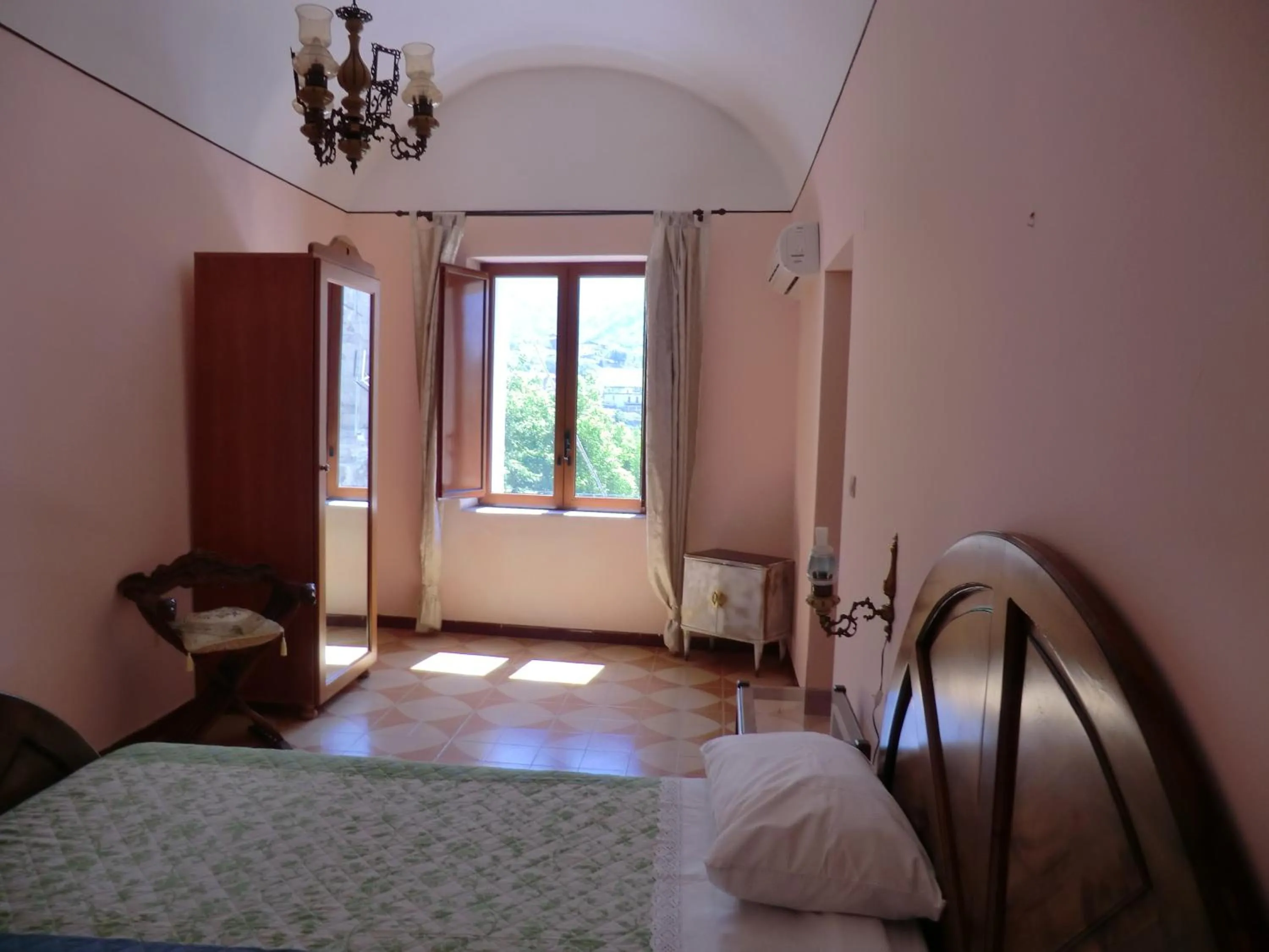 Photo of the whole room, Bed in Agriturismo Mare e Monti