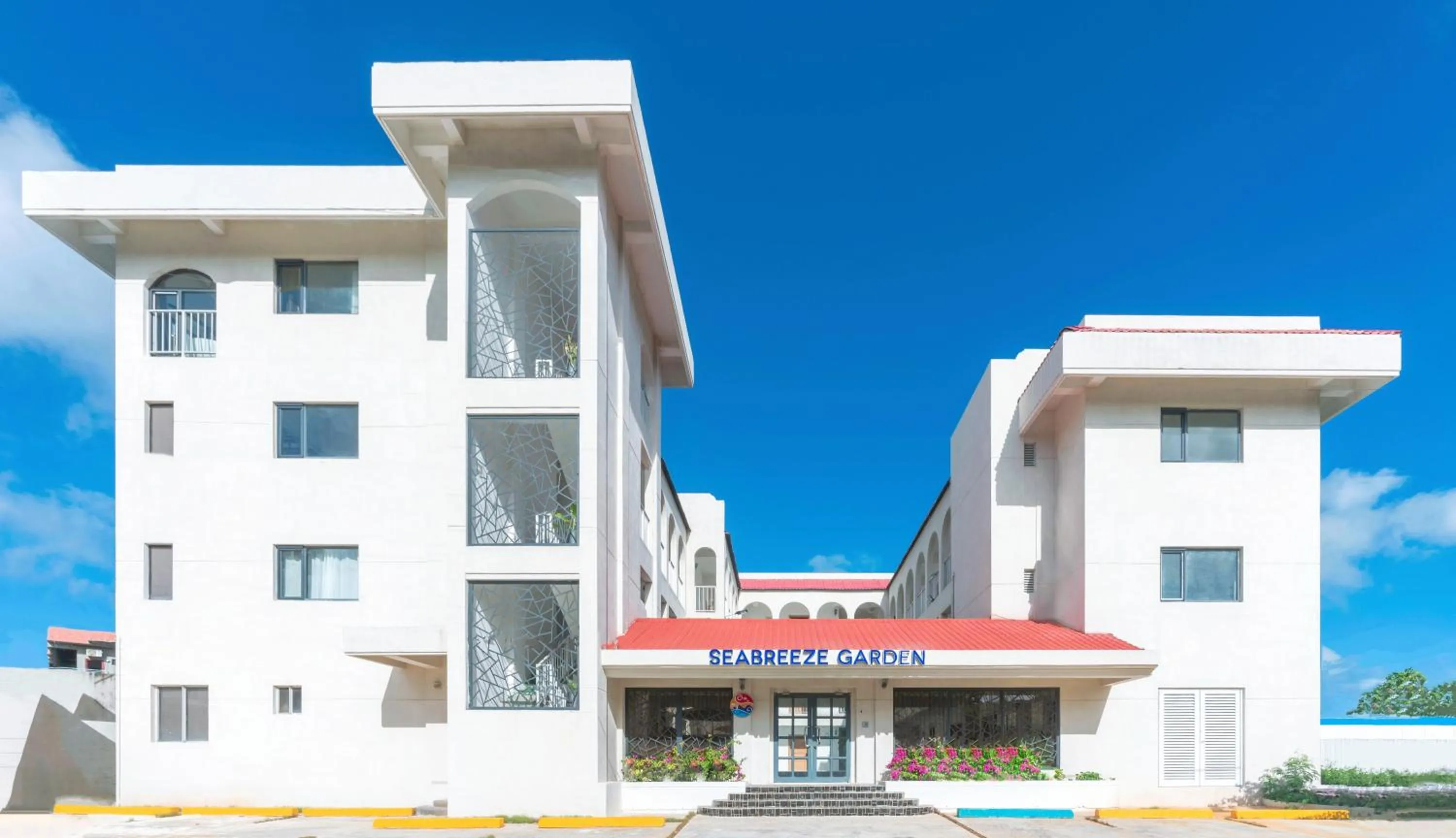 Property building in Seabreaze Garden