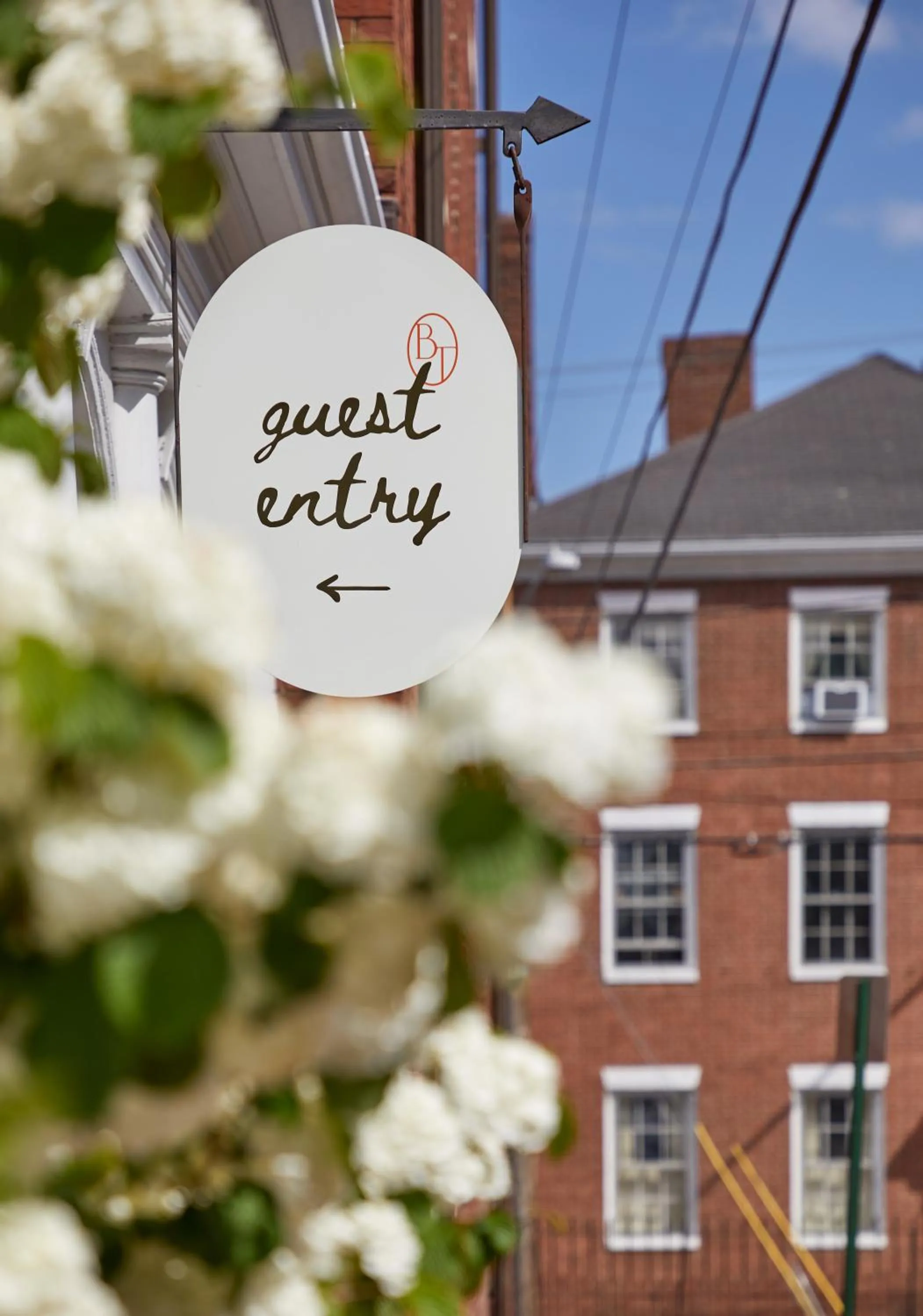 Facade/entrance in Blind Tiger Portland - Danforth Street Guest House