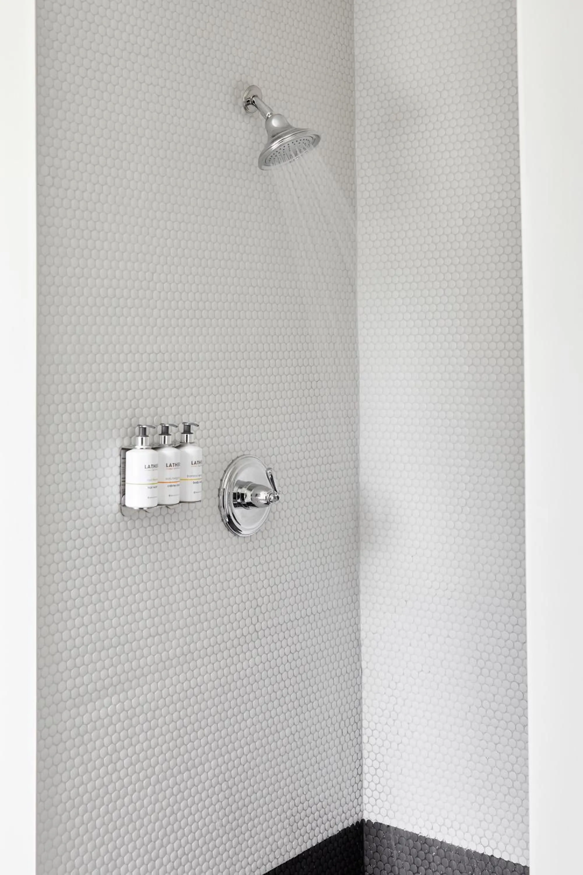 Bathroom in Blind Tiger Portland - Danforth Street Guest House