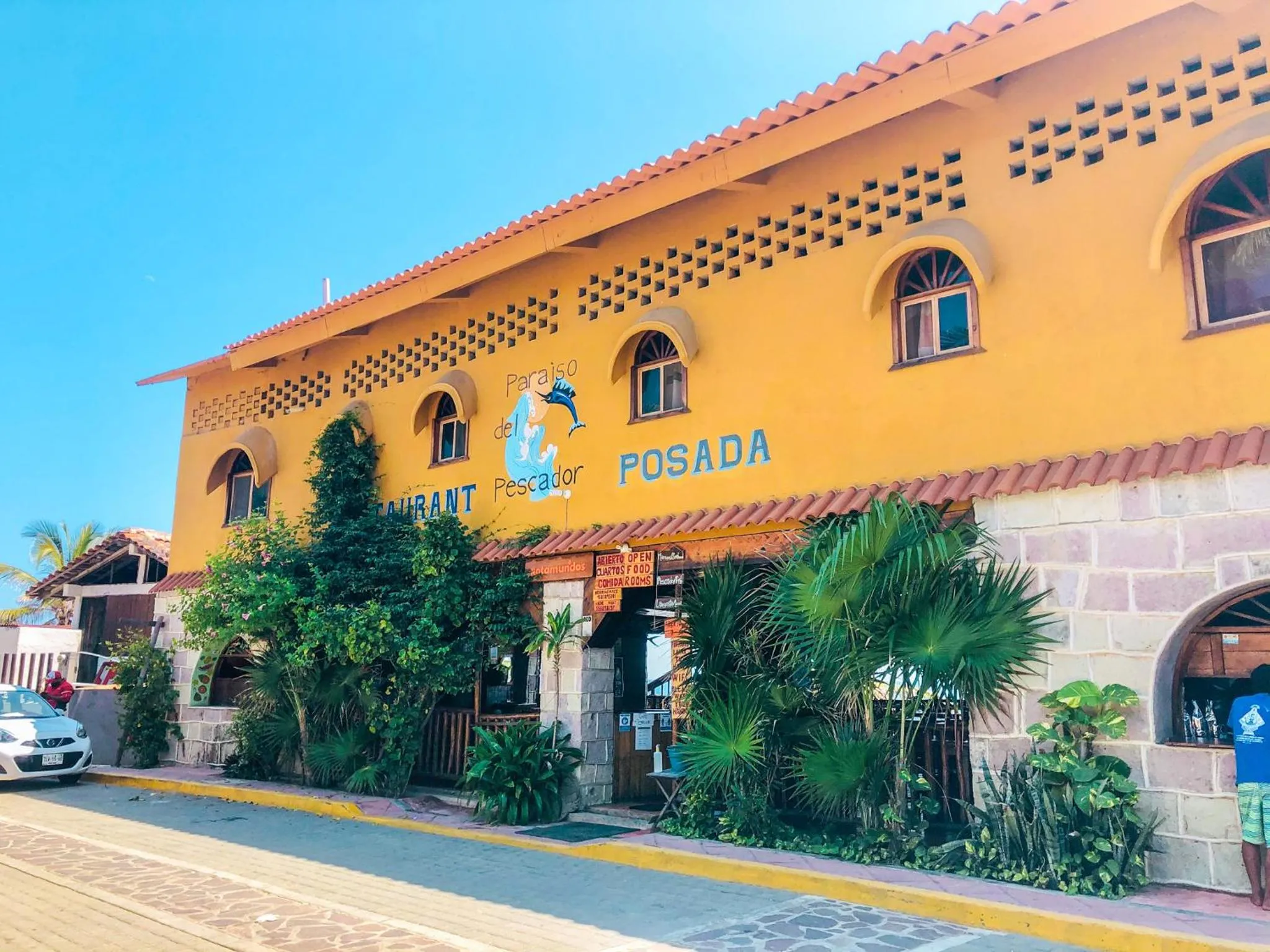 Facade/entrance in Hotel Paraíso del Pescador by Rotamundos