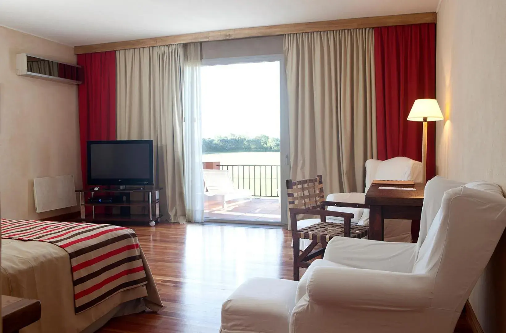 Master Suite in Pampas de Areco Resort de Campo & Spa Master Suite in Pampas de Areco Resort de Campo & Spa