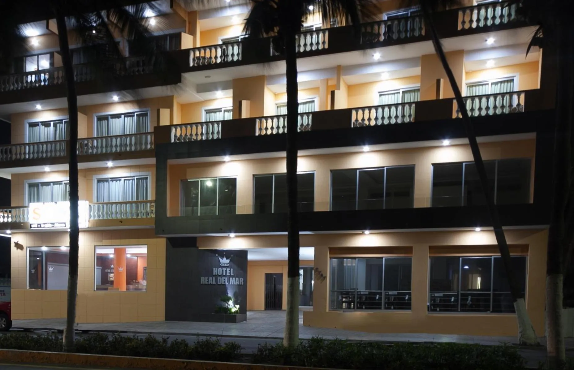 Facade/entrance in Hotel Real del Mar