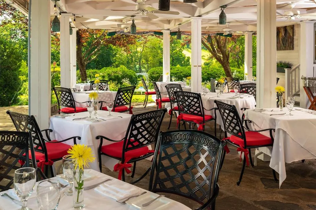 Restaurant/places to eat in Ashby Inn & Restaurant