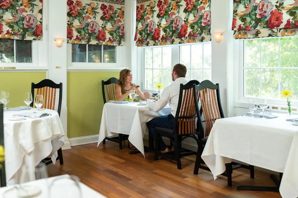 Restaurant/places to eat in Ashby Inn & Restaurant