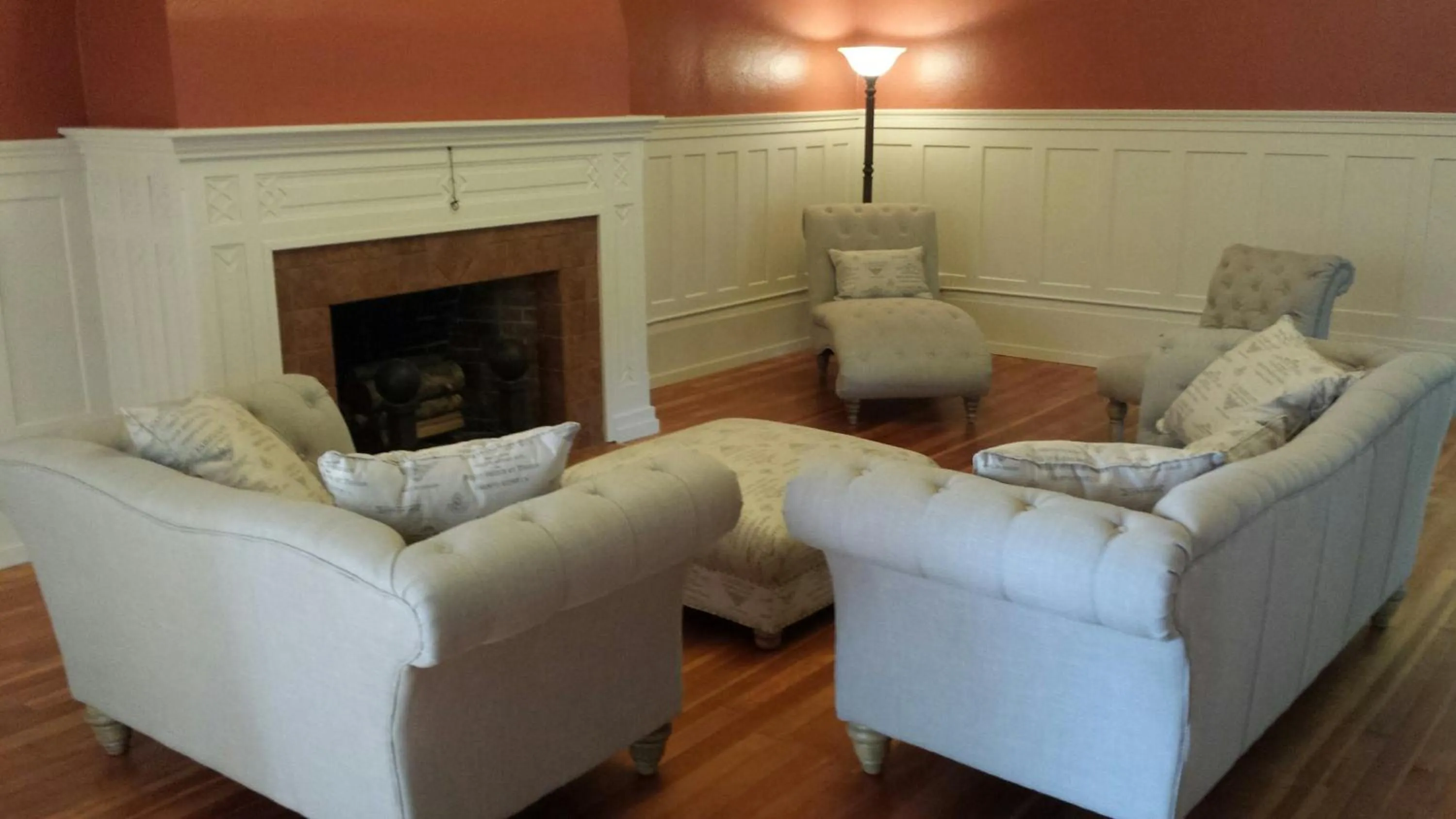 Lobby or reception in Centralia Square Grand Ballroom and Vintage Hotel