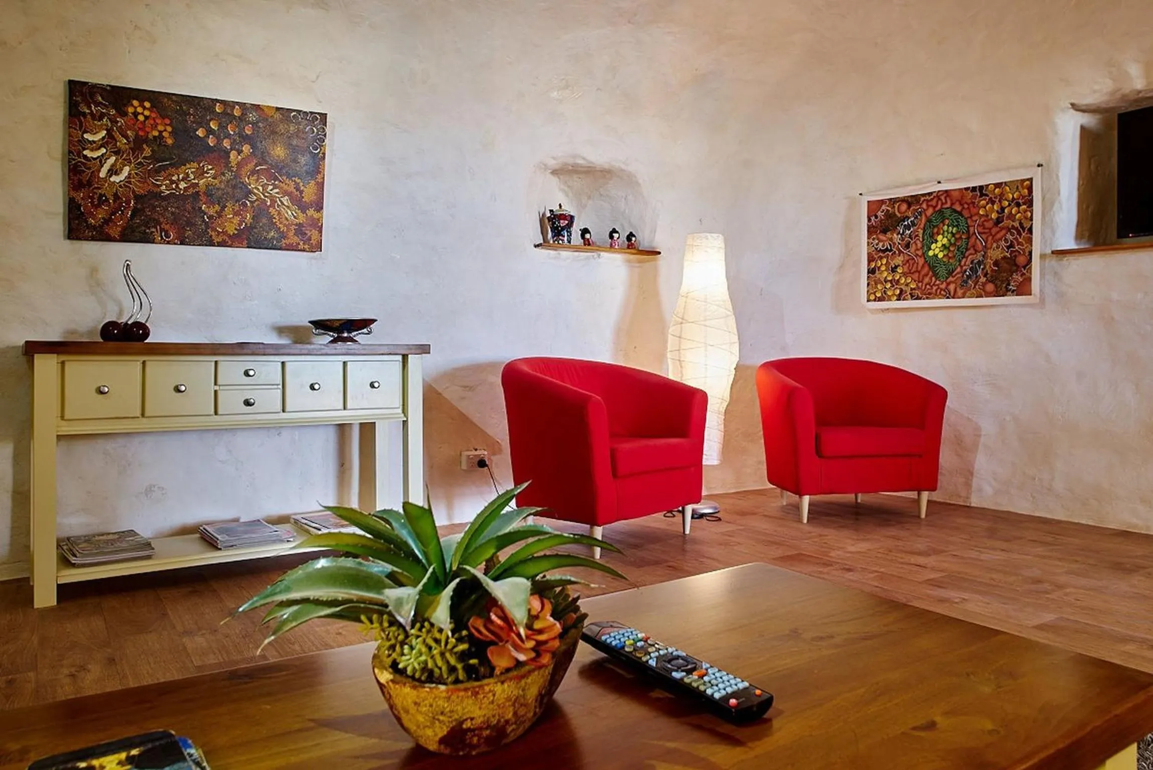 Living room in Underground Bed & Breakfast