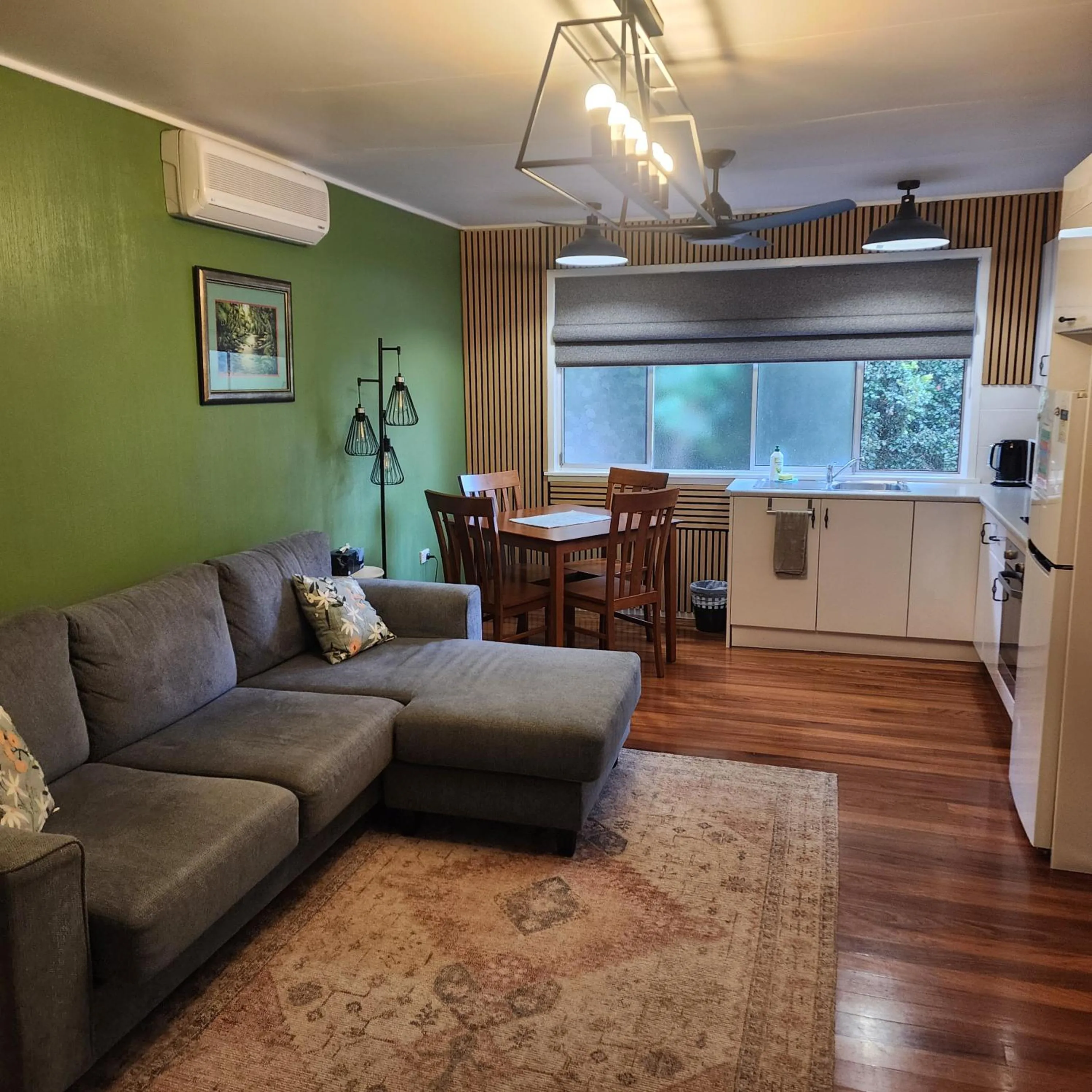 Living room in Atherton Hinterland Motel