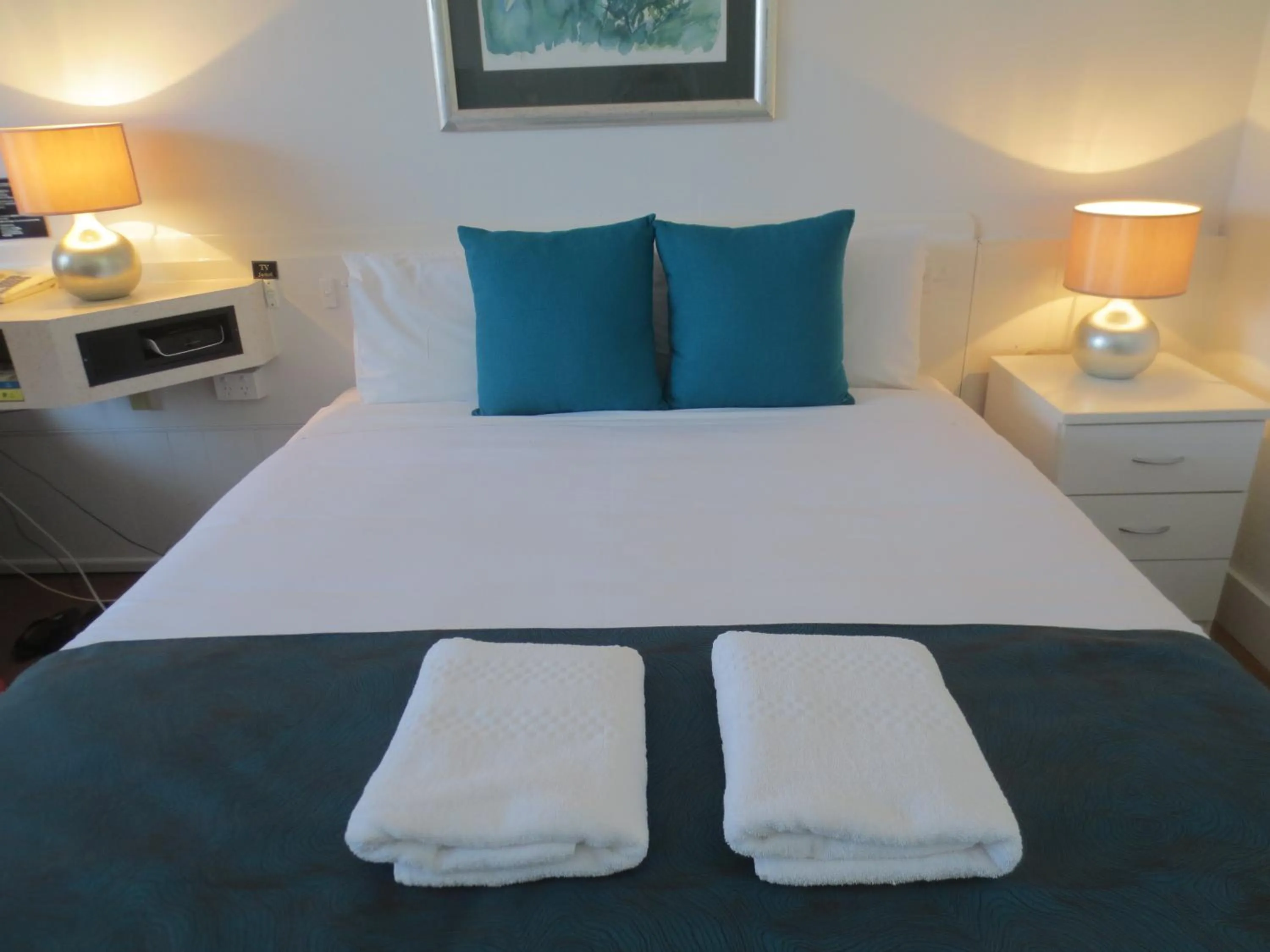 Bed in Aspley Pioneer Motel