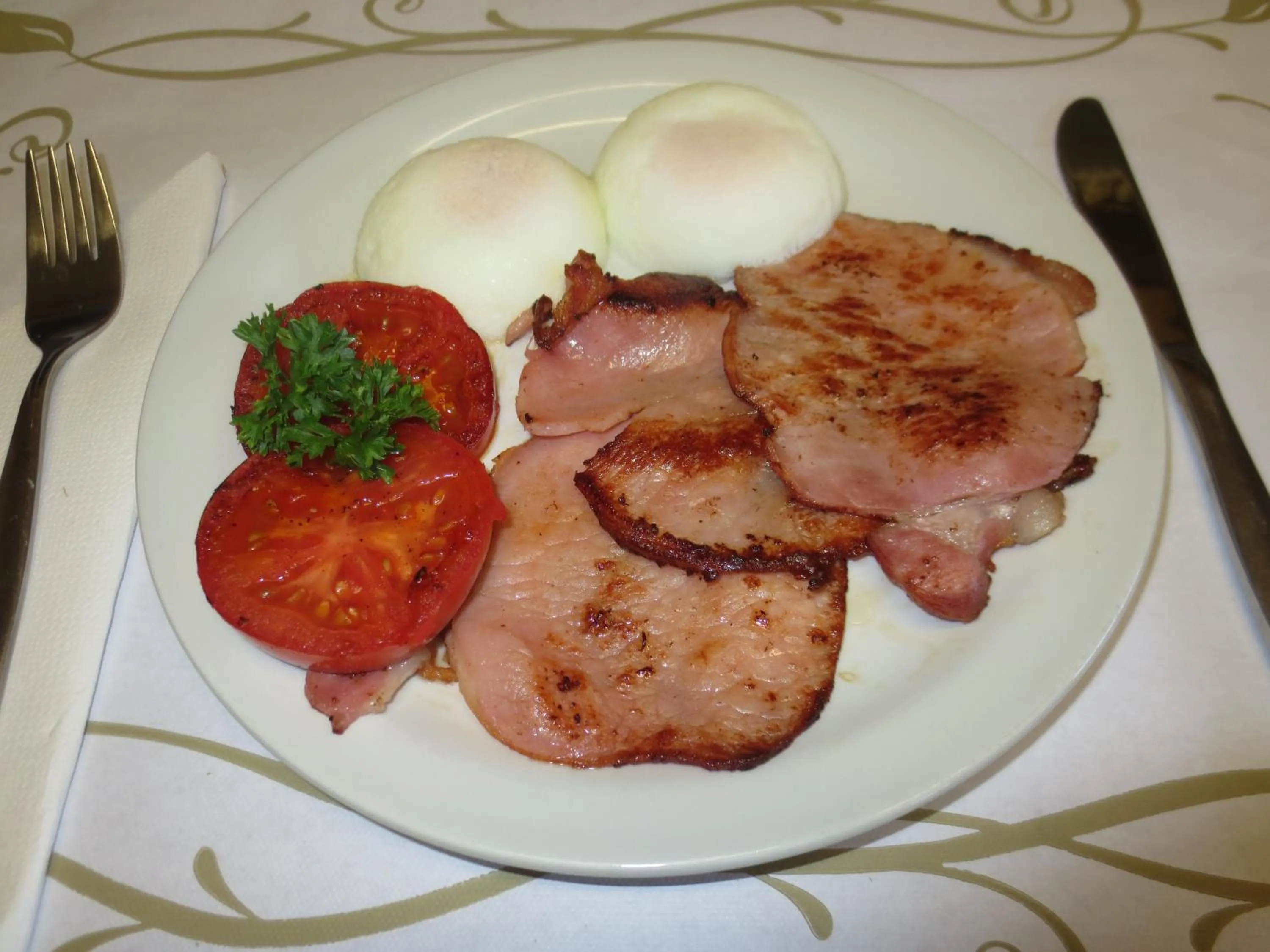 English/Irish breakfast in Aspley Pioneer Motel