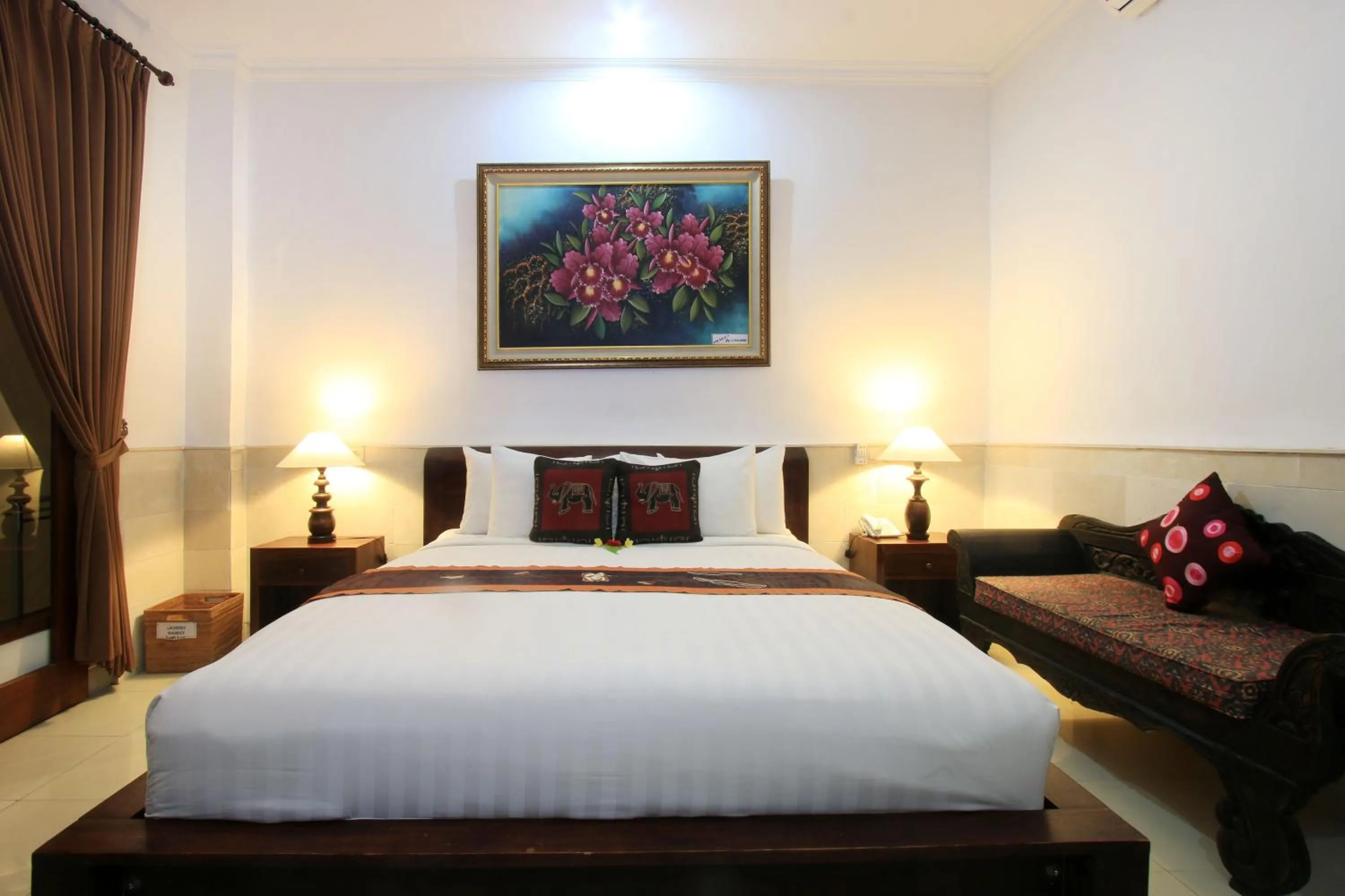 Communal lounge/ TV room, Bed in Alam Terrace Cottages