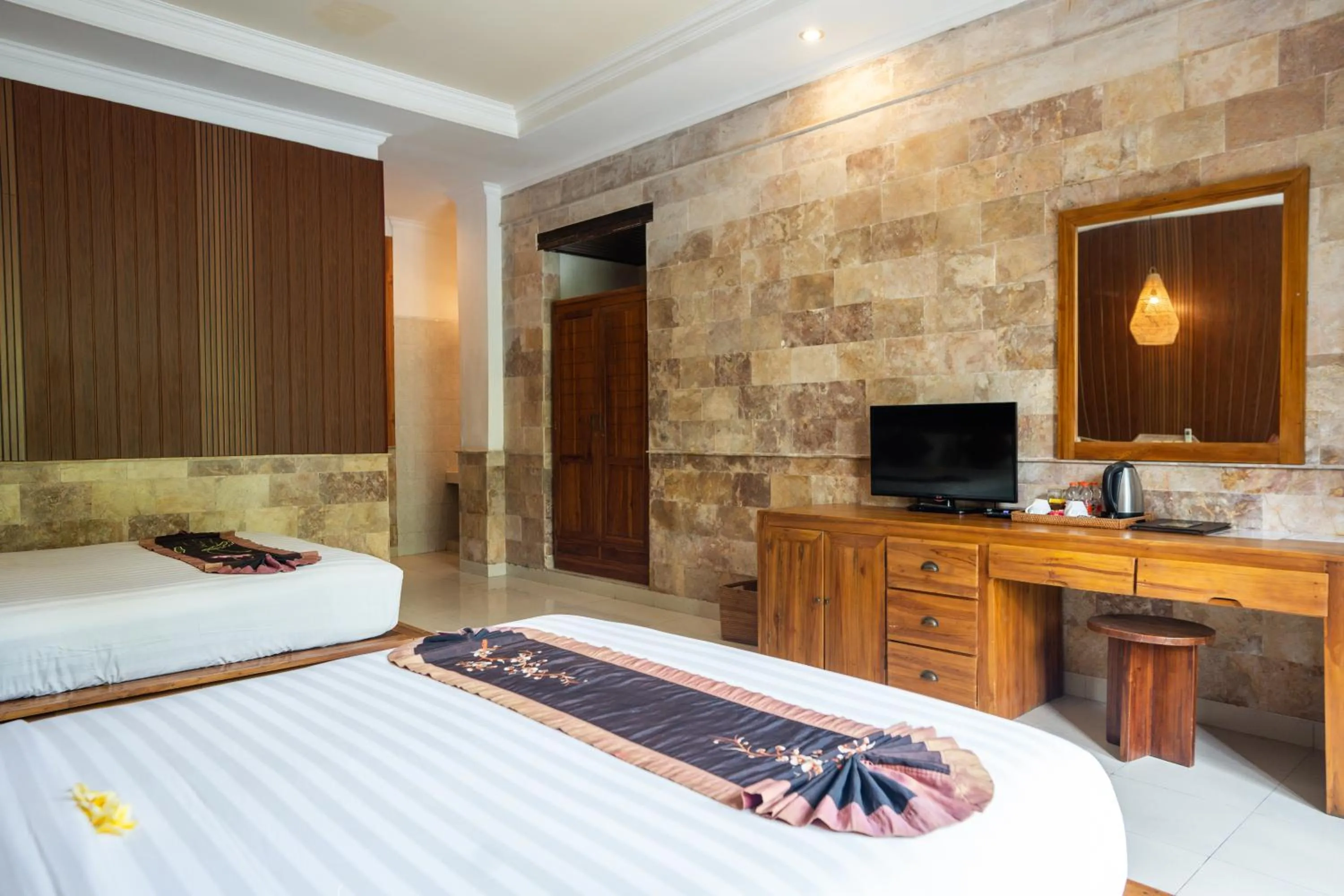 Property building, Bed in Alam Terrace Cottages