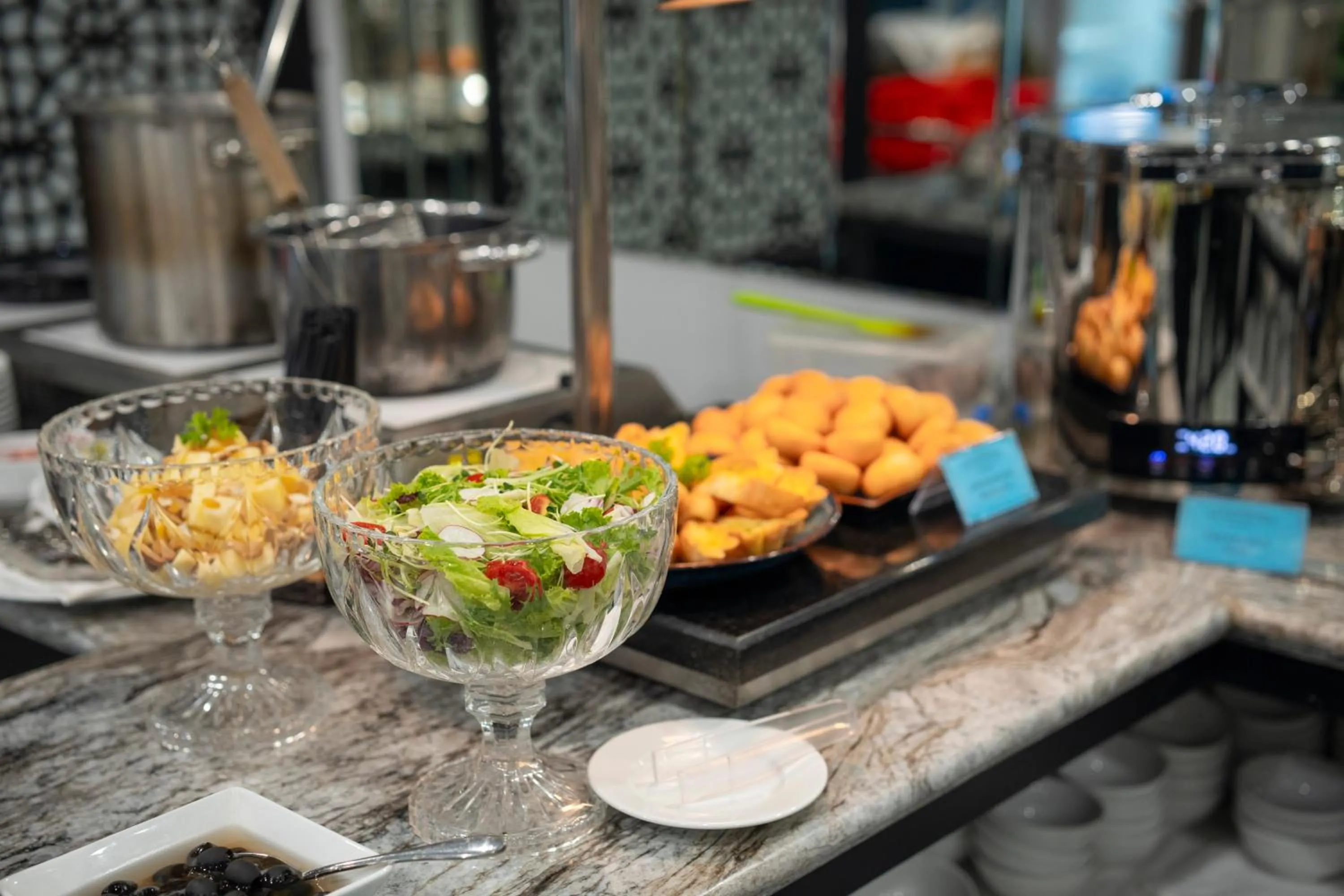 Kitchen or kitchenette in SQ Hang Gai Hotel & Spa