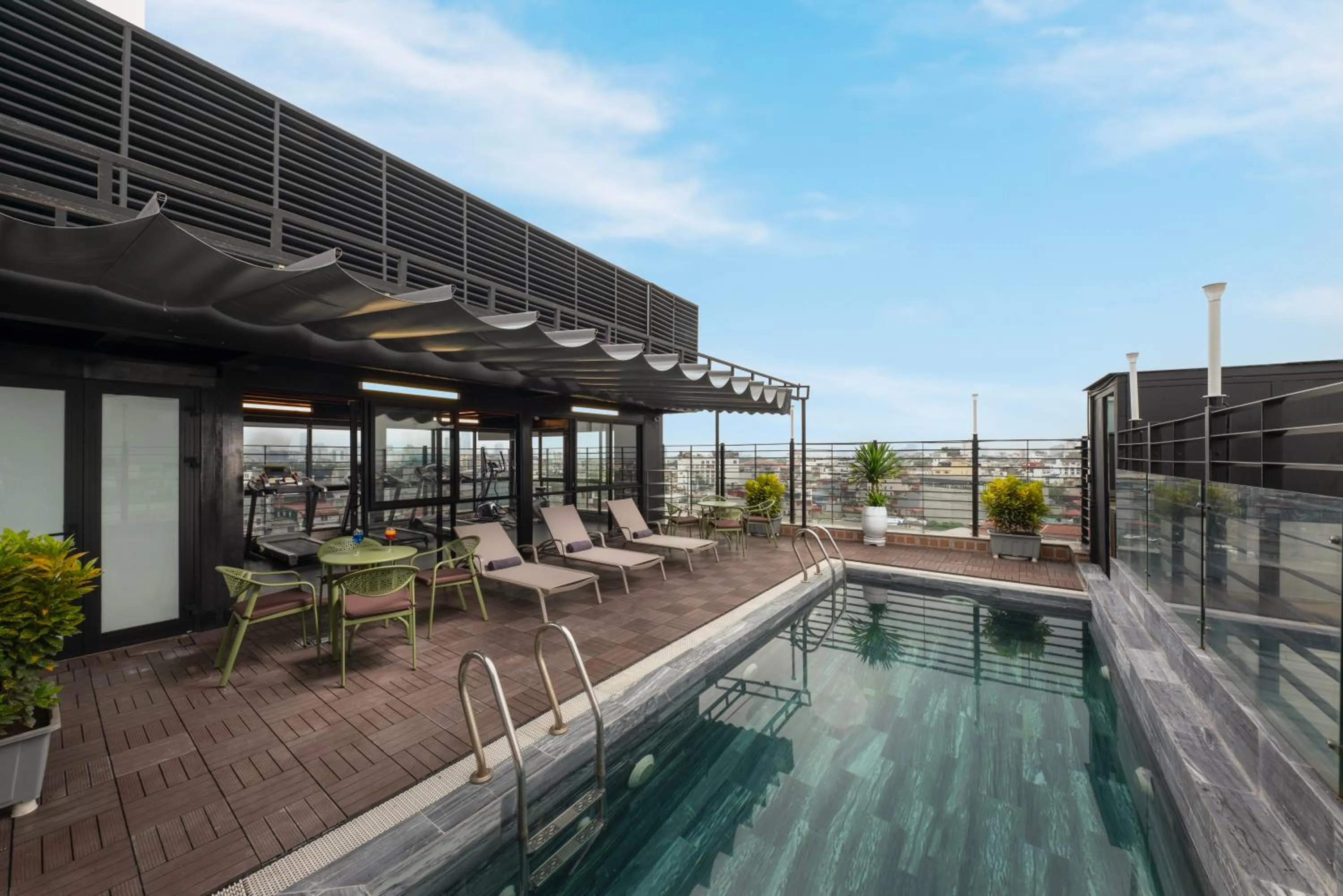 Swimming pool in SQ Hang Gai Hotel & Spa