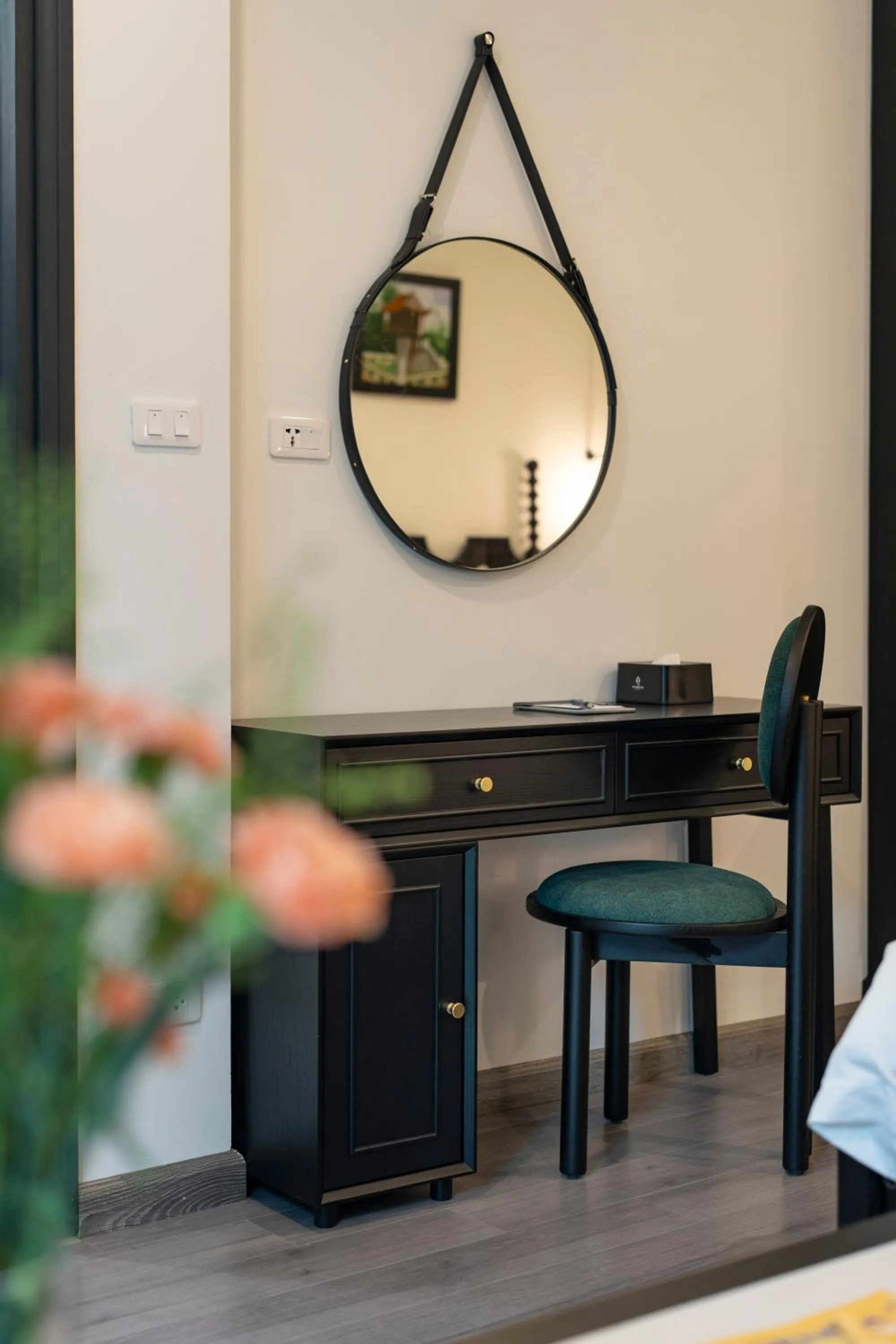 Living room in SQ Hang Gai Hotel & Spa