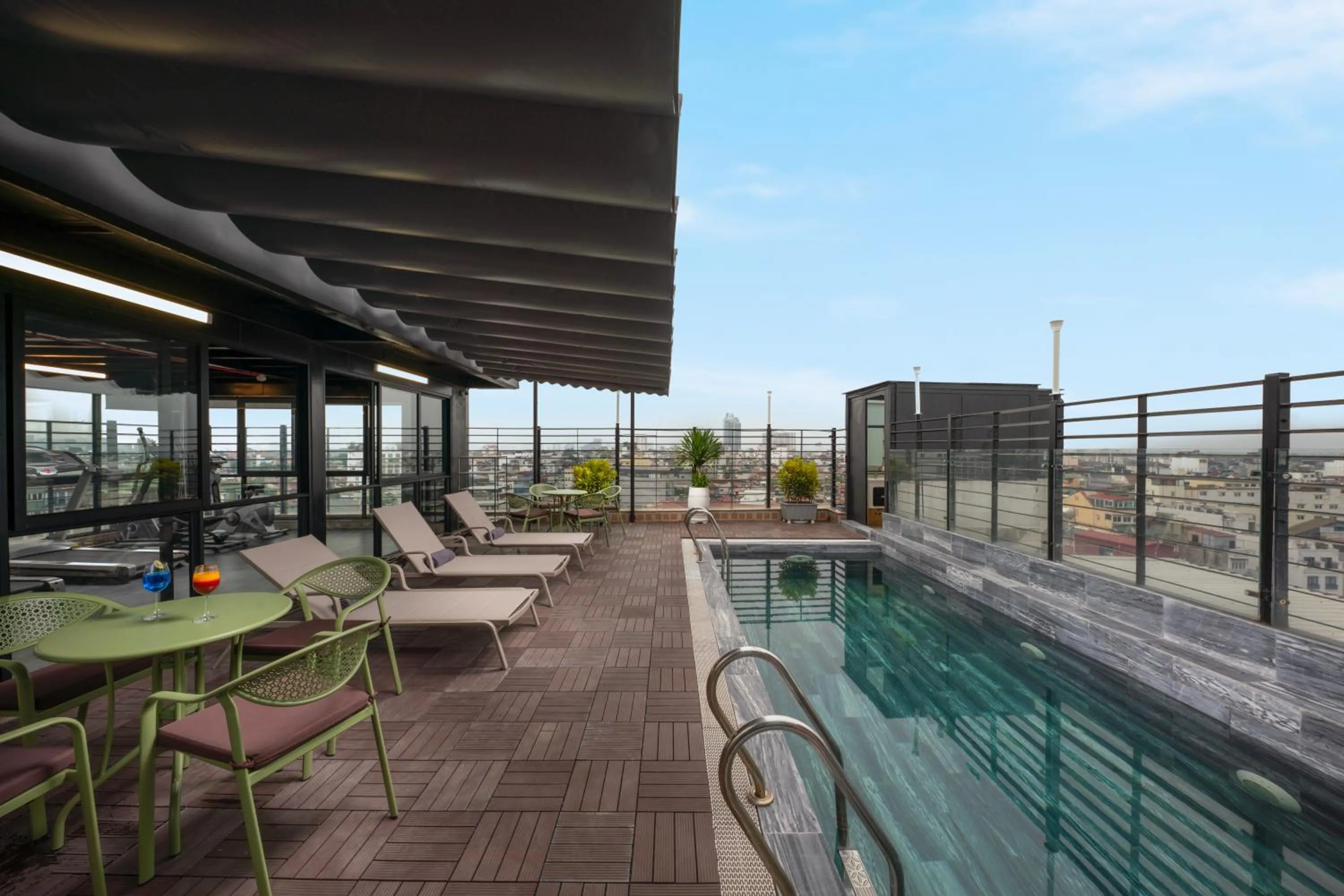 Swimming pool in SQ Hang Gai Hotel & Spa