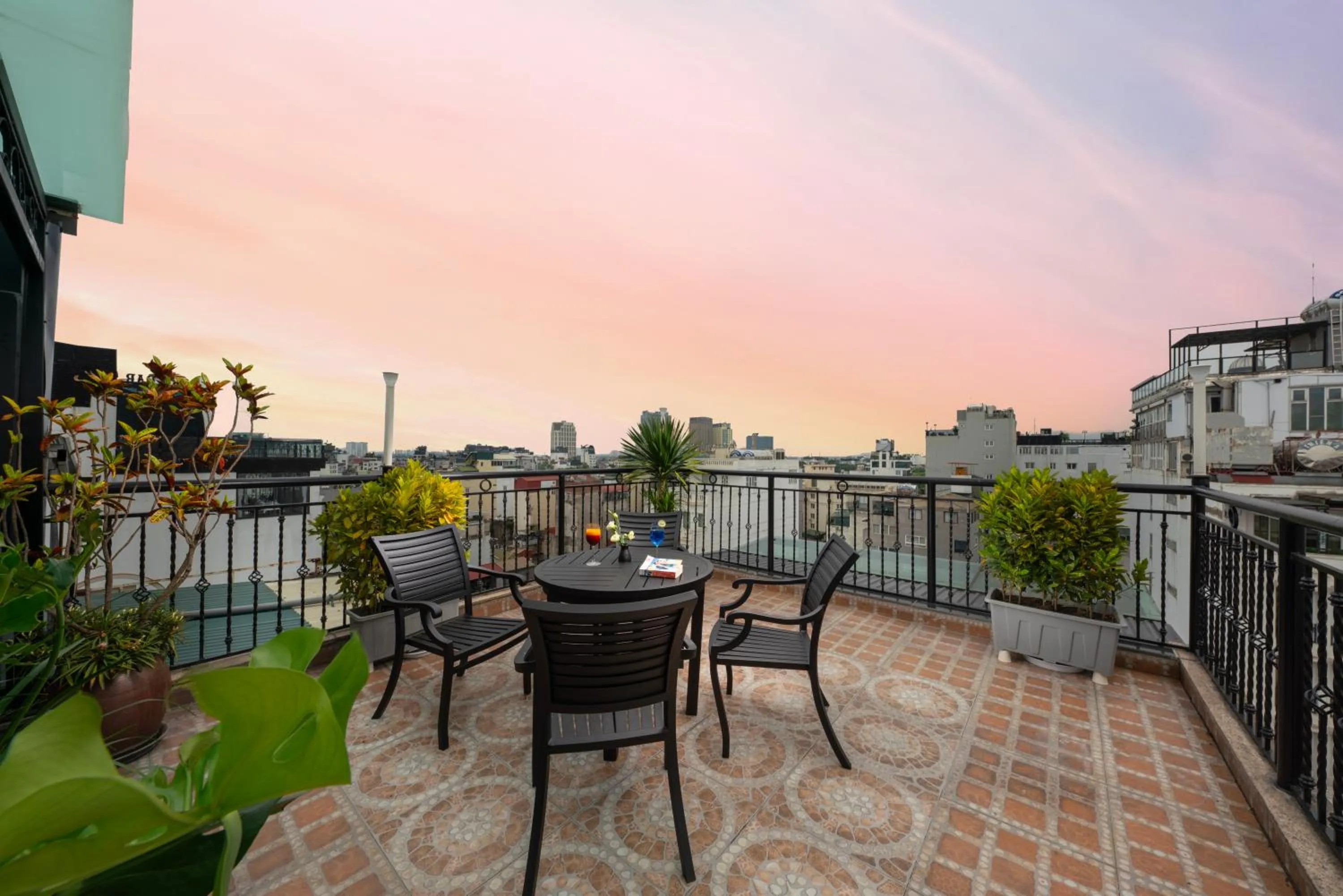 SQ Hang Gai Hotel & Spa