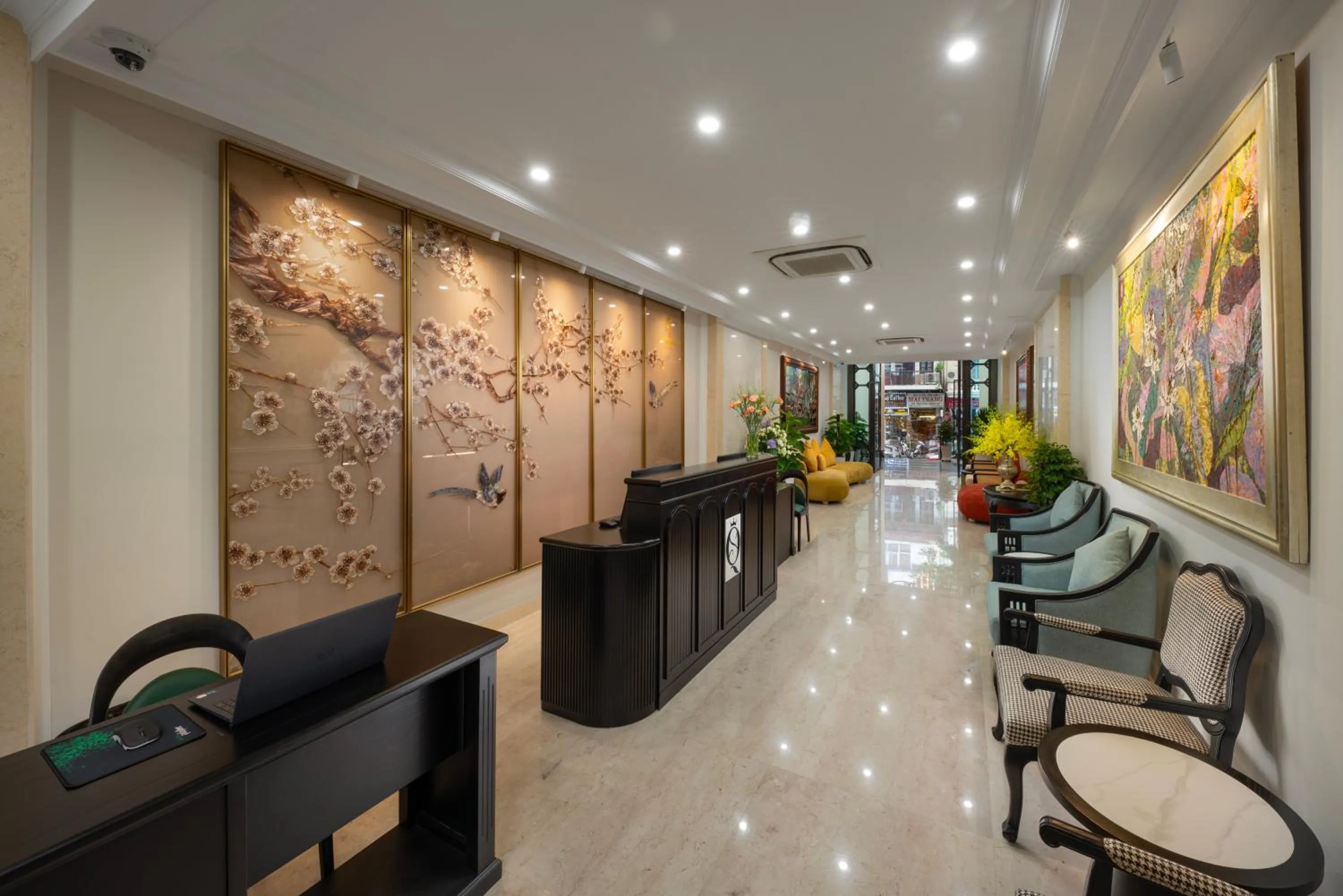 Lobby or reception in SQ Hang Gai Hotel & Spa