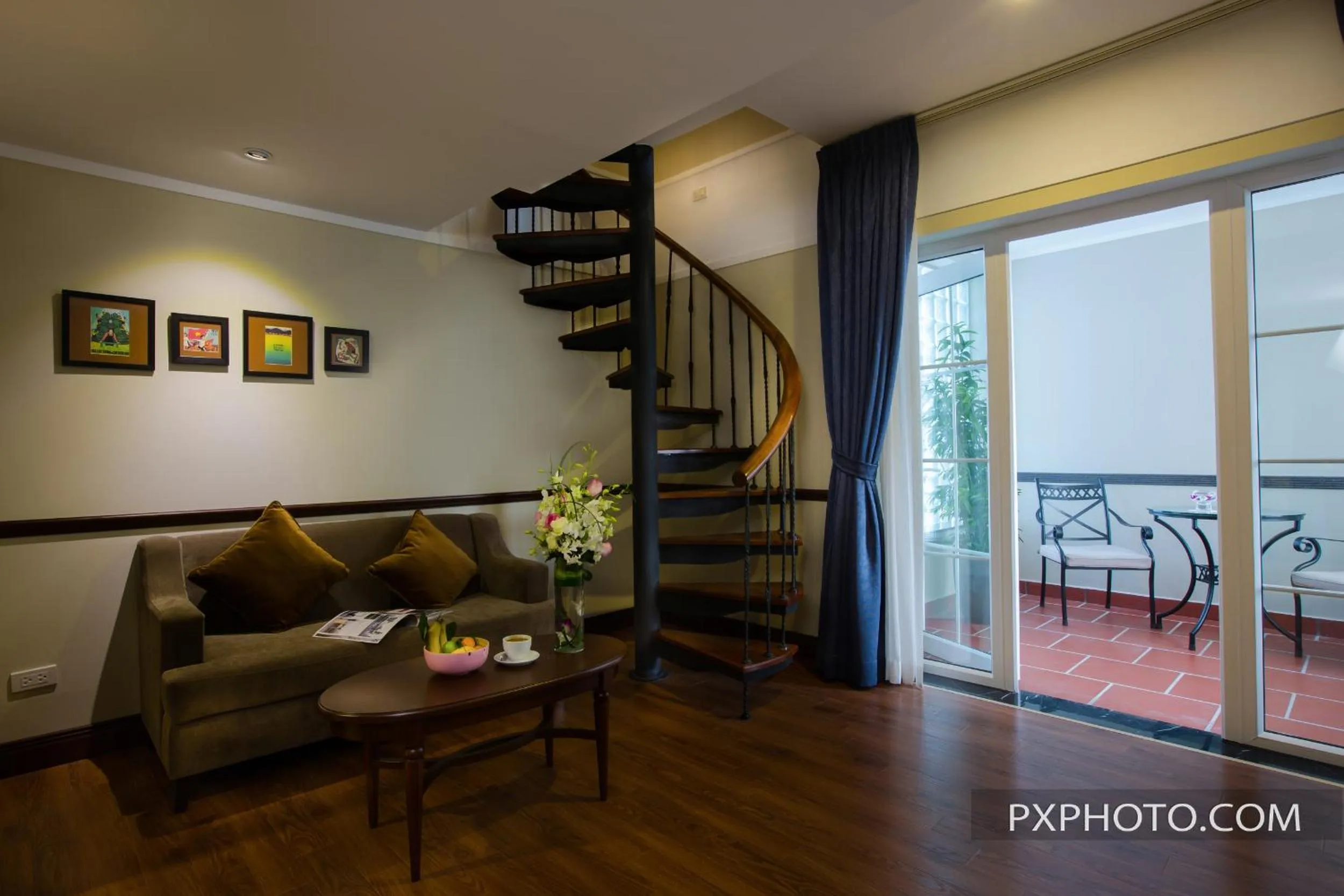 Living room in La Siesta Classic Ma May