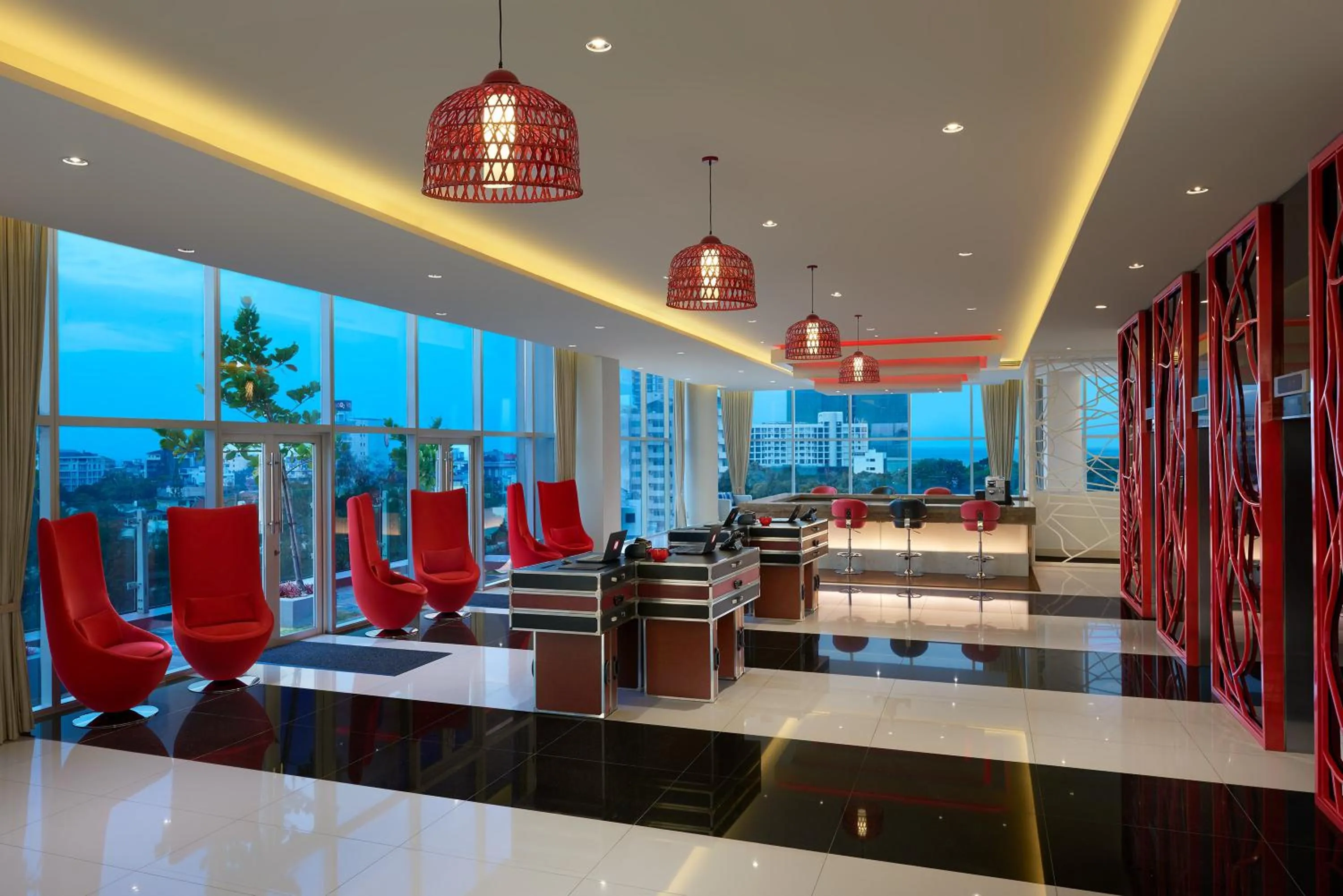 Lobby or reception in Cinnamon Red Colombo