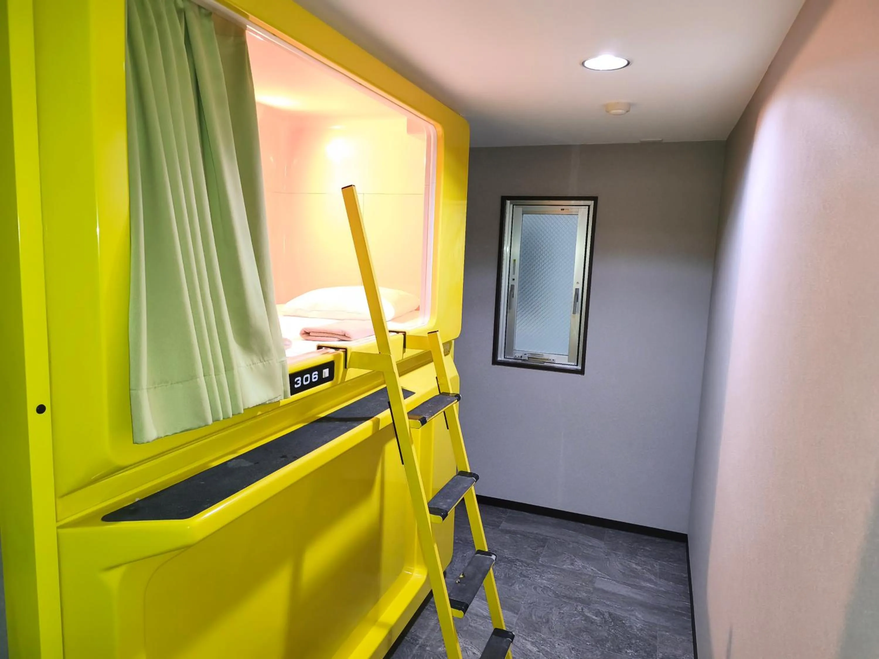 Bed in Hotel Shin-Imamiya