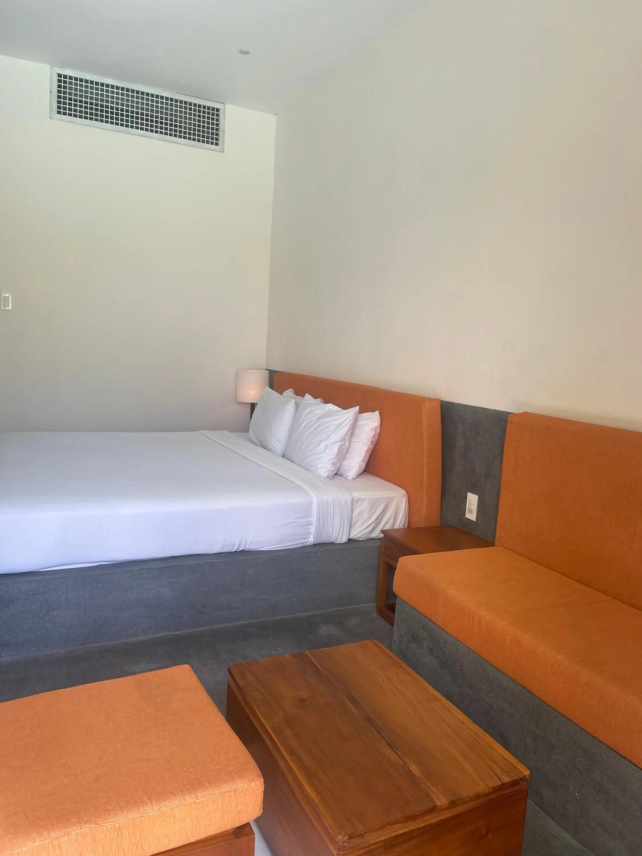 Bed in Palm View Villa