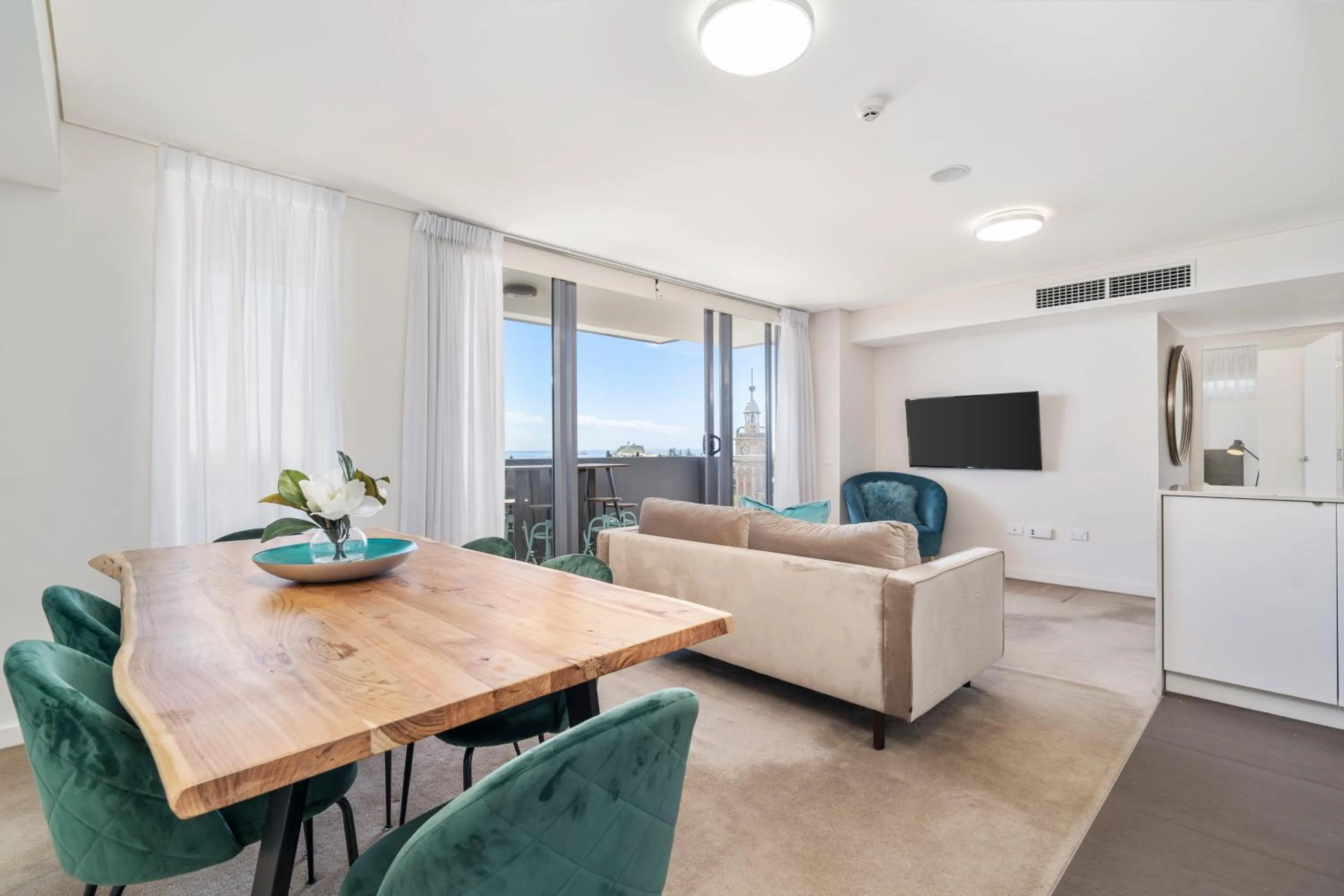 Decadent 2-Bedroom 2-Bathroom Apartment with Harbor View and Balcony in Terminus Apartment Hotel, an Ascend Collection Hotel