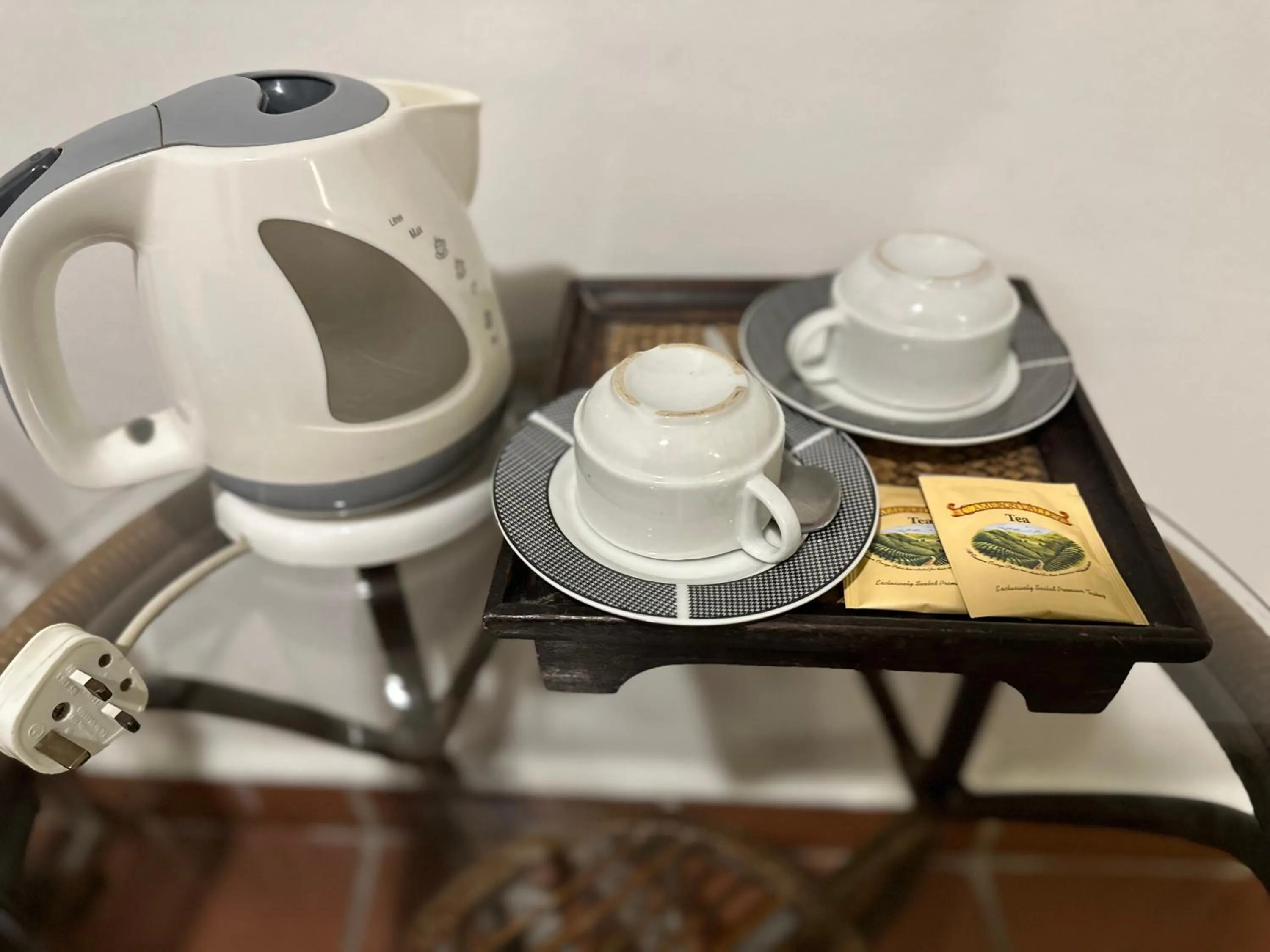 Coffee/tea facilities in Armenian Suite Hotel