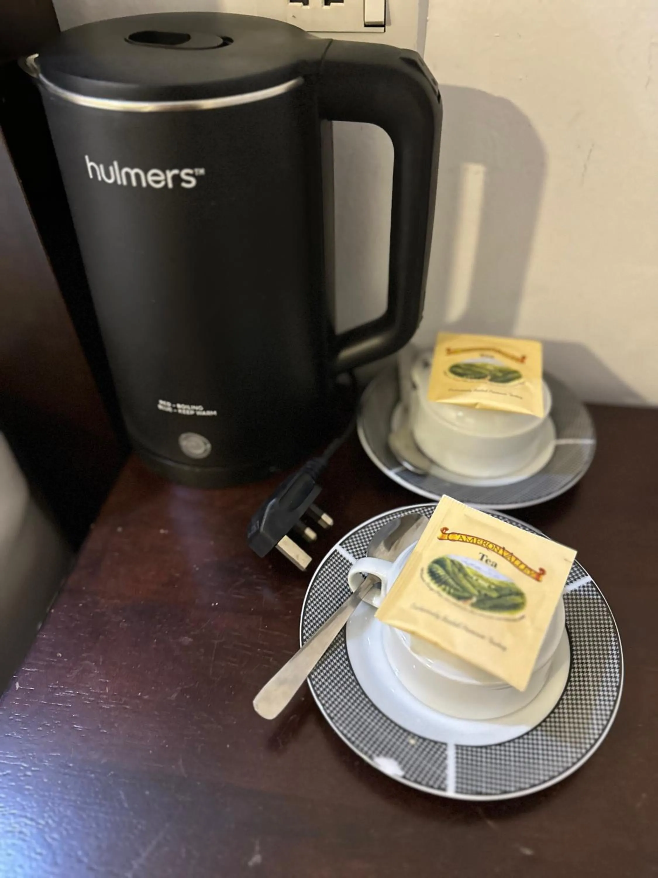 Coffee/tea facilities in Armenian Suite Hotel