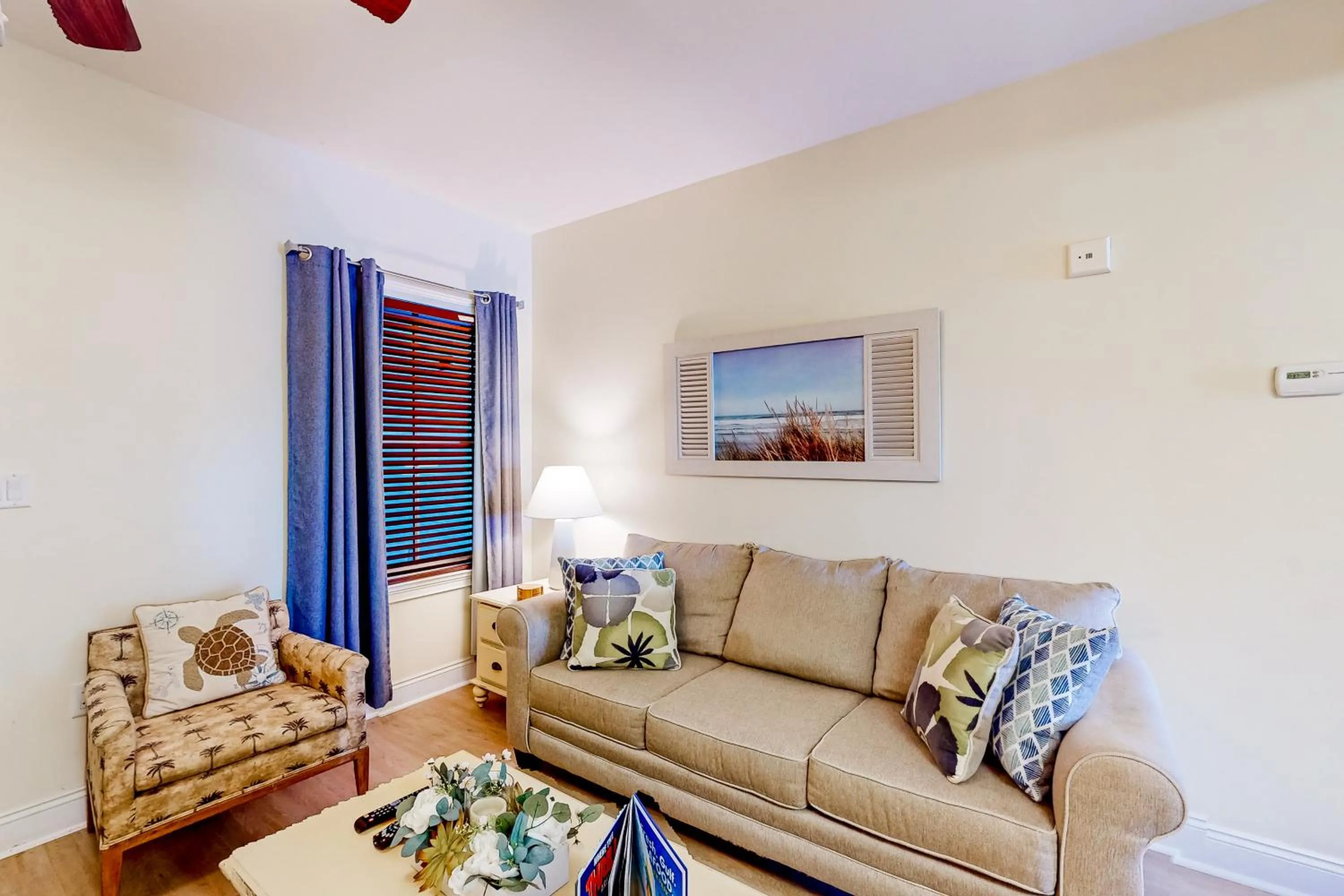 Seating Area in Carillon Beach Inn 202