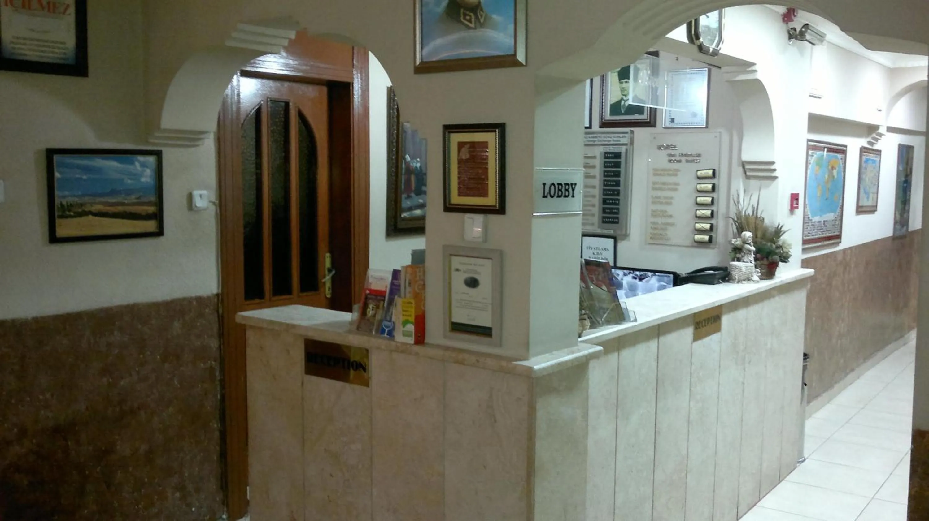 Lobby or reception in Hotel Ekol