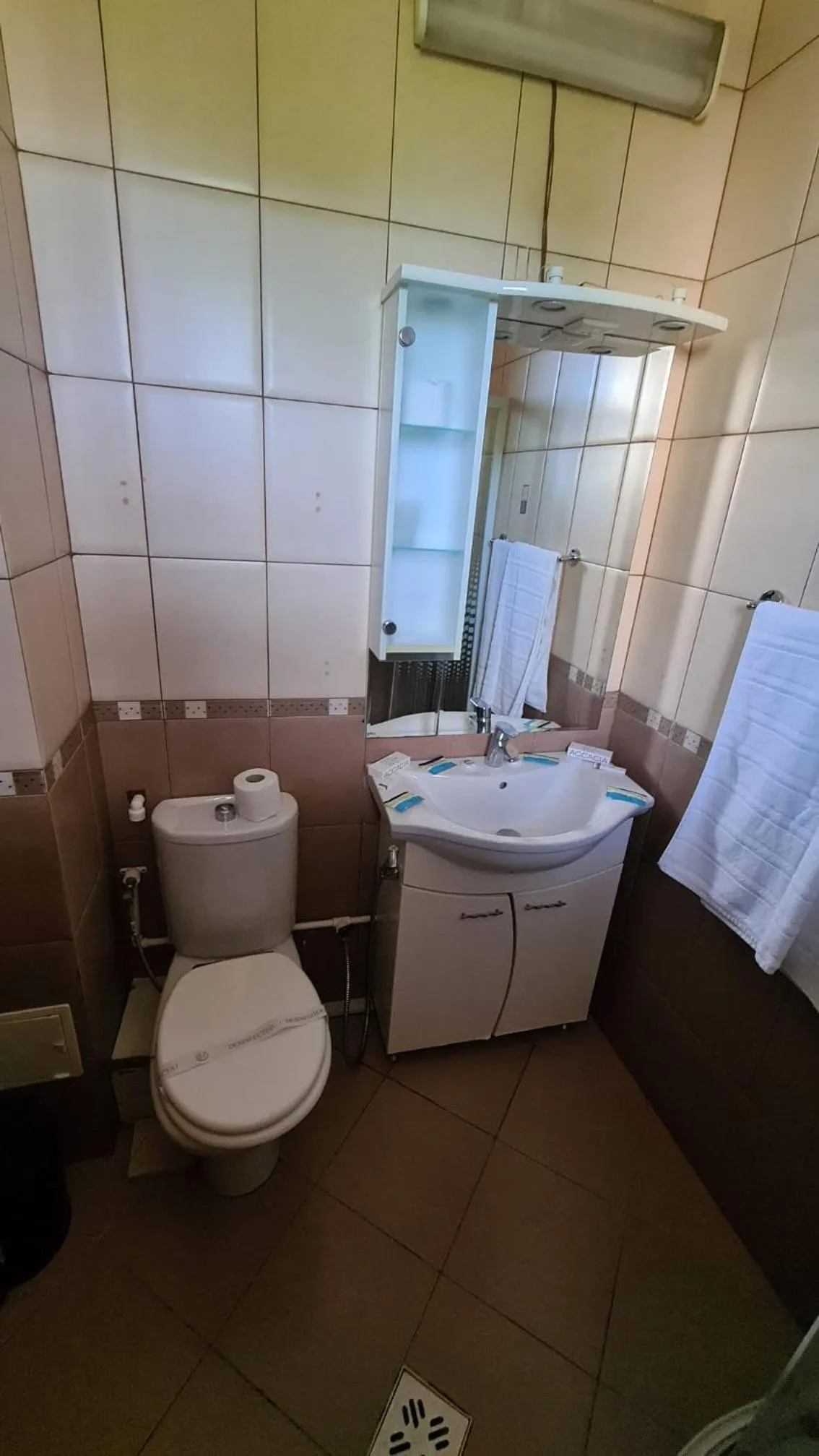 Bathroom in El Locanda Boutique Hotel