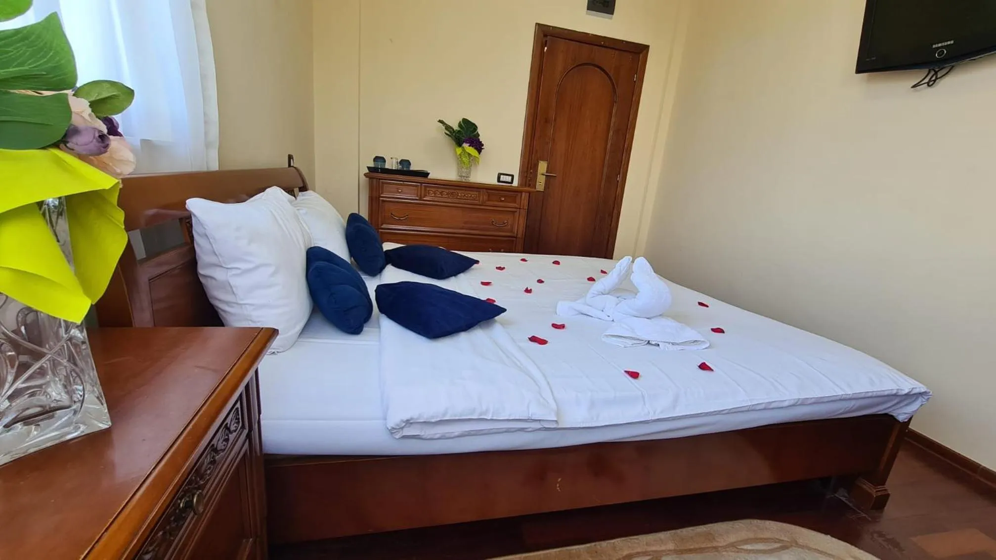 Photo of the whole room, Bed in El Locanda Boutique Hotel