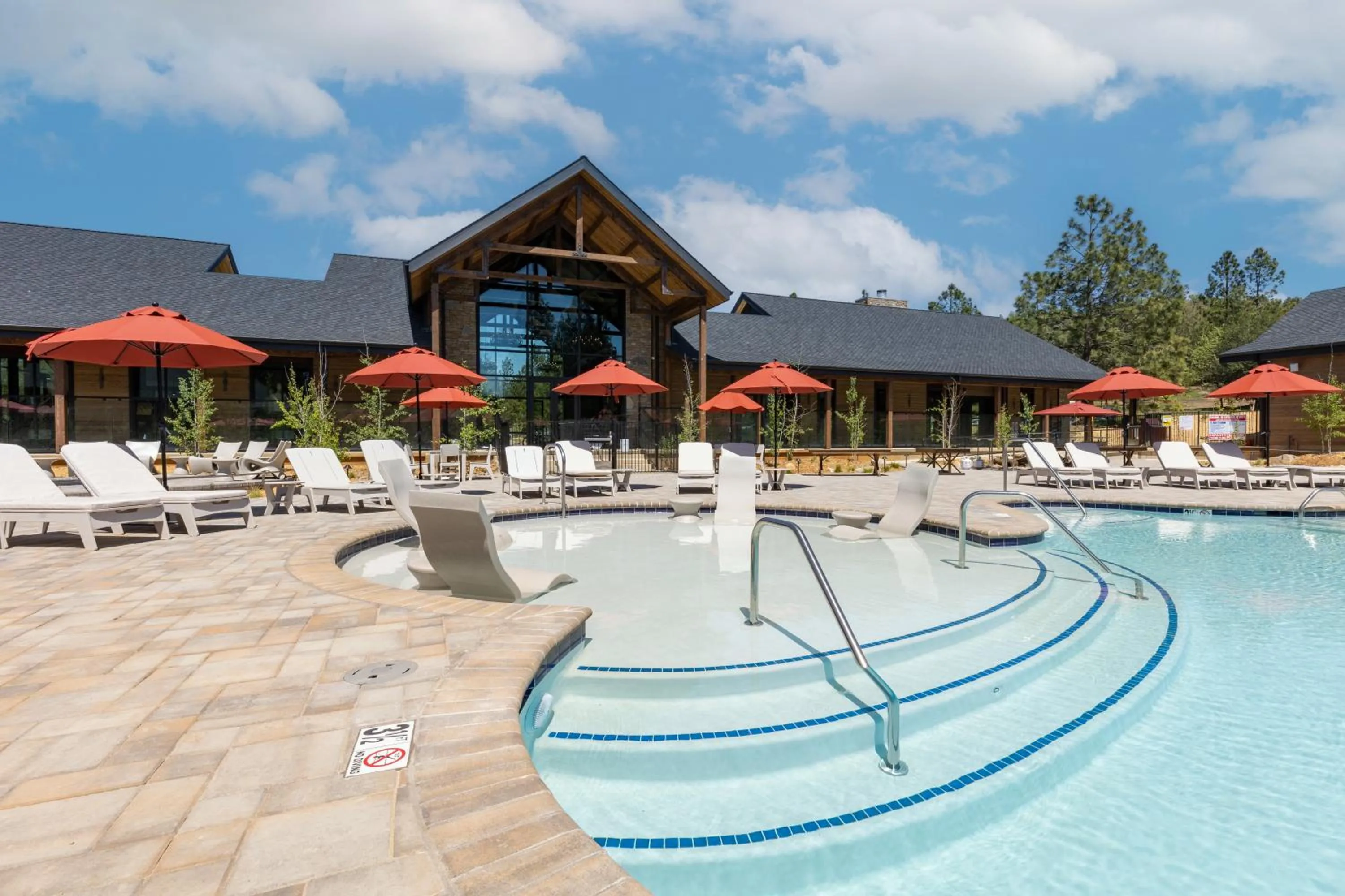 Swimming pool in Firefall Ranch Yosemite