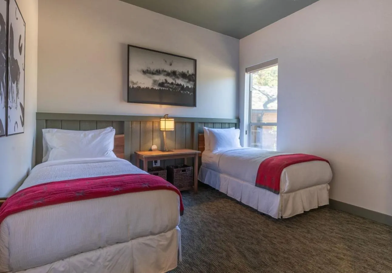 Bedroom, Bed in Firefall Ranch Yosemite
