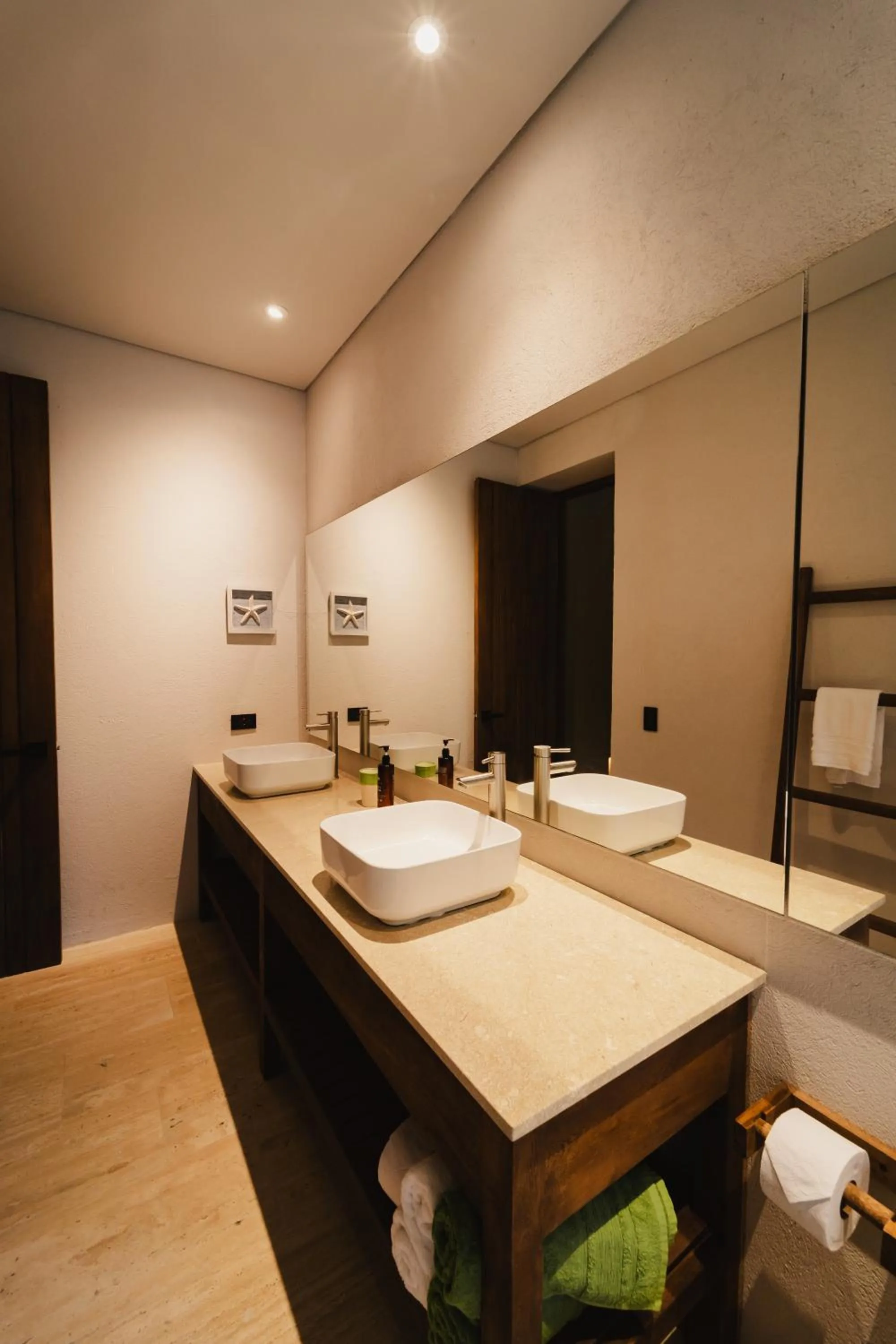 Bathroom in Naio Hotel y Villas By OxoHotel