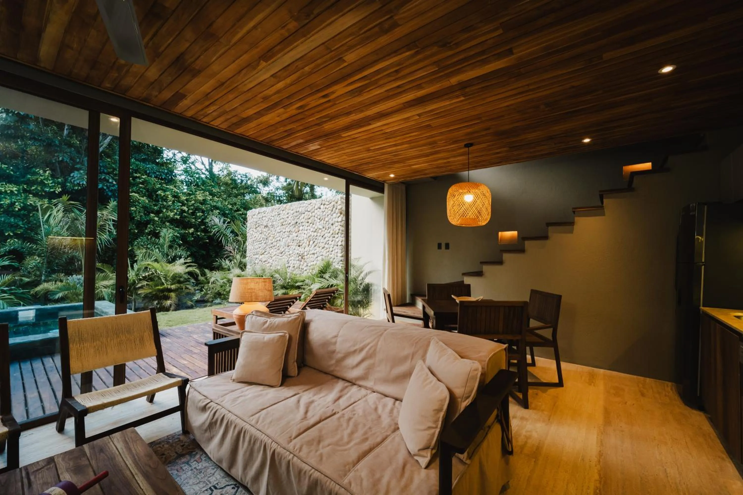 Living room, Bed in Naio Hotel y Villas By OxoHotel