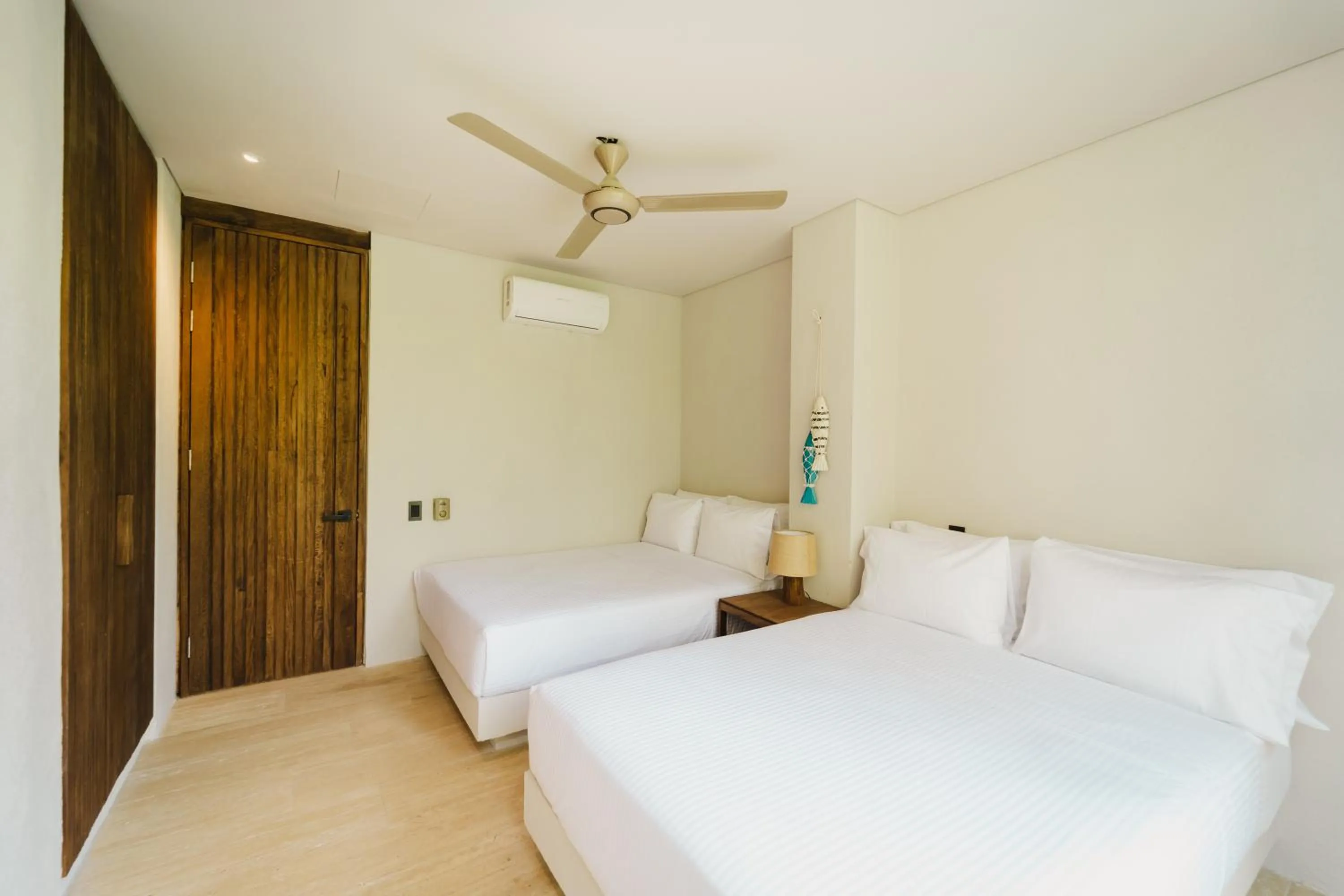 Bedroom, Bed in Naio Hotel y Villas By OxoHotel