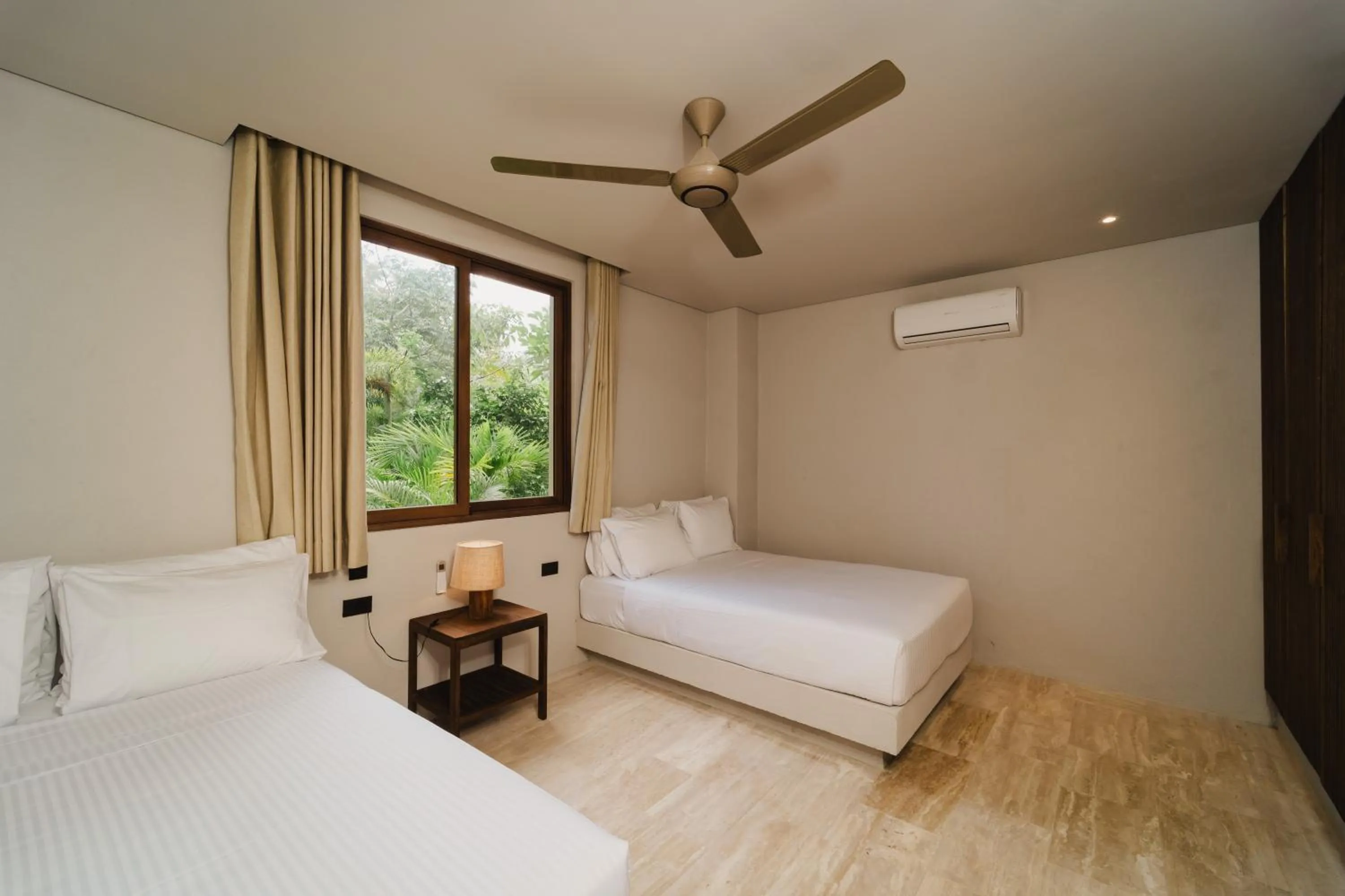 Photo of the whole room, Bed in Naio Hotel y Villas By OxoHotel