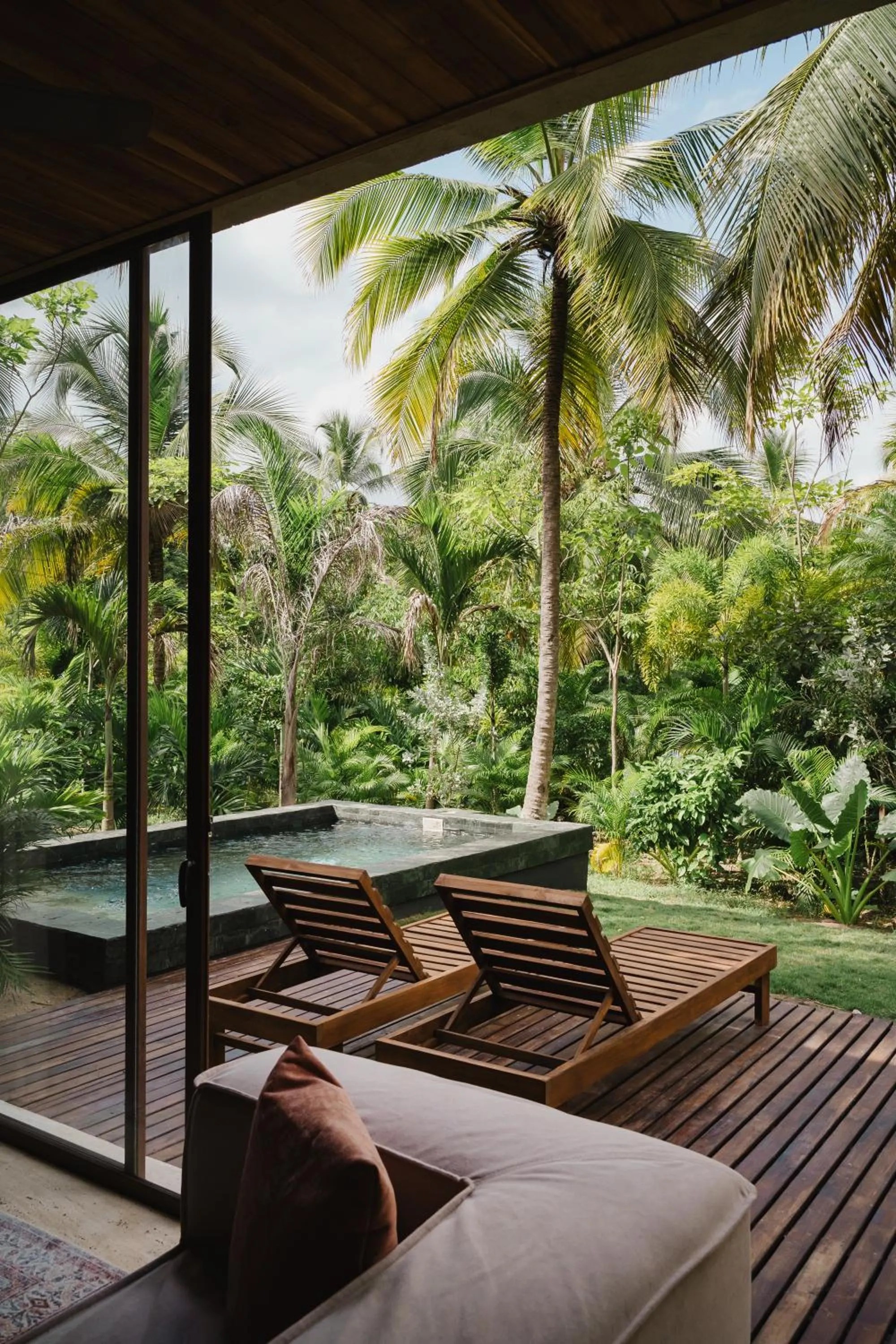 Swimming pool in Naio Hotel y Villas By OxoHotel