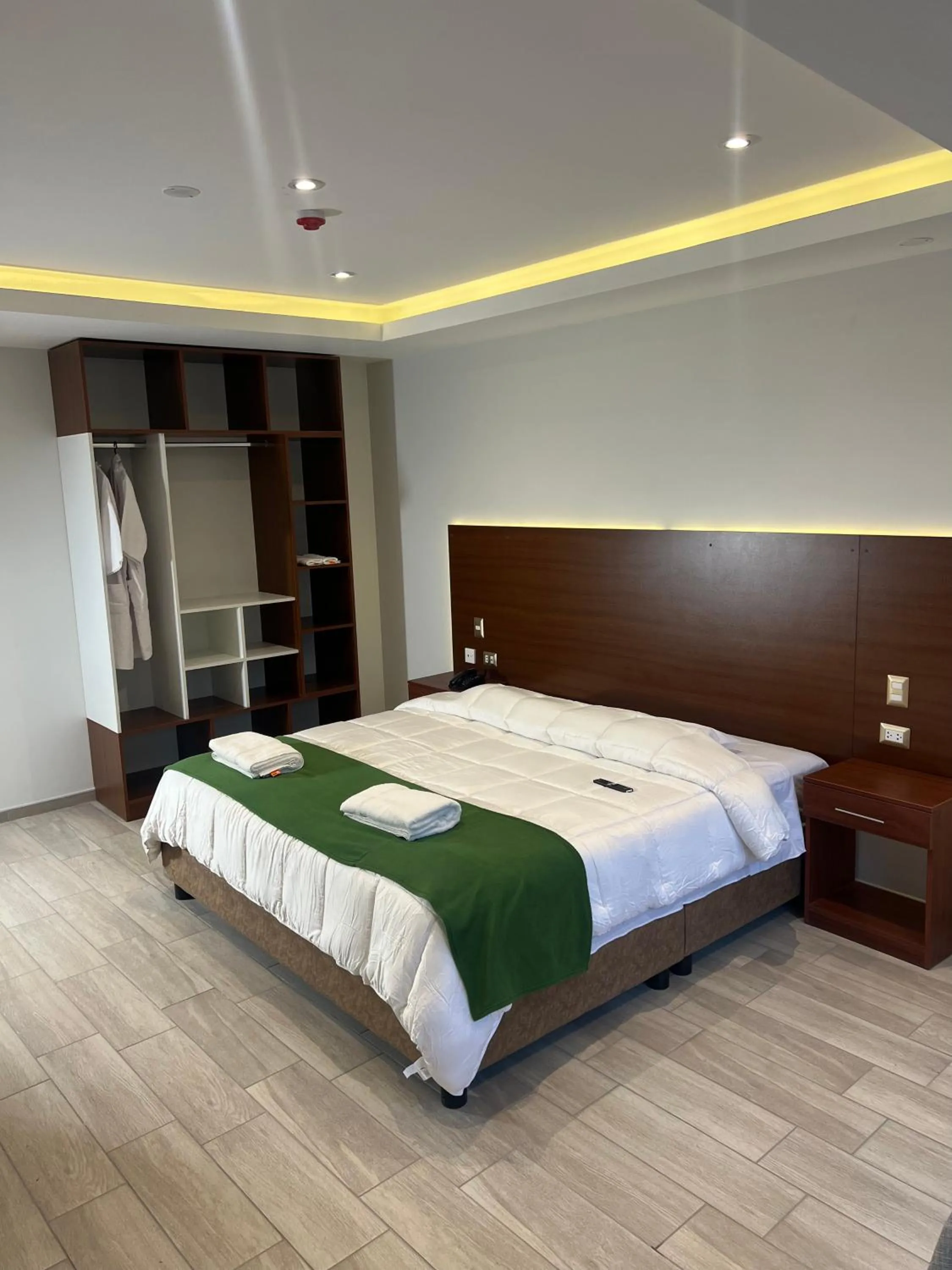 Bed in EL ALAMO, EJECUTIVO Y SPA