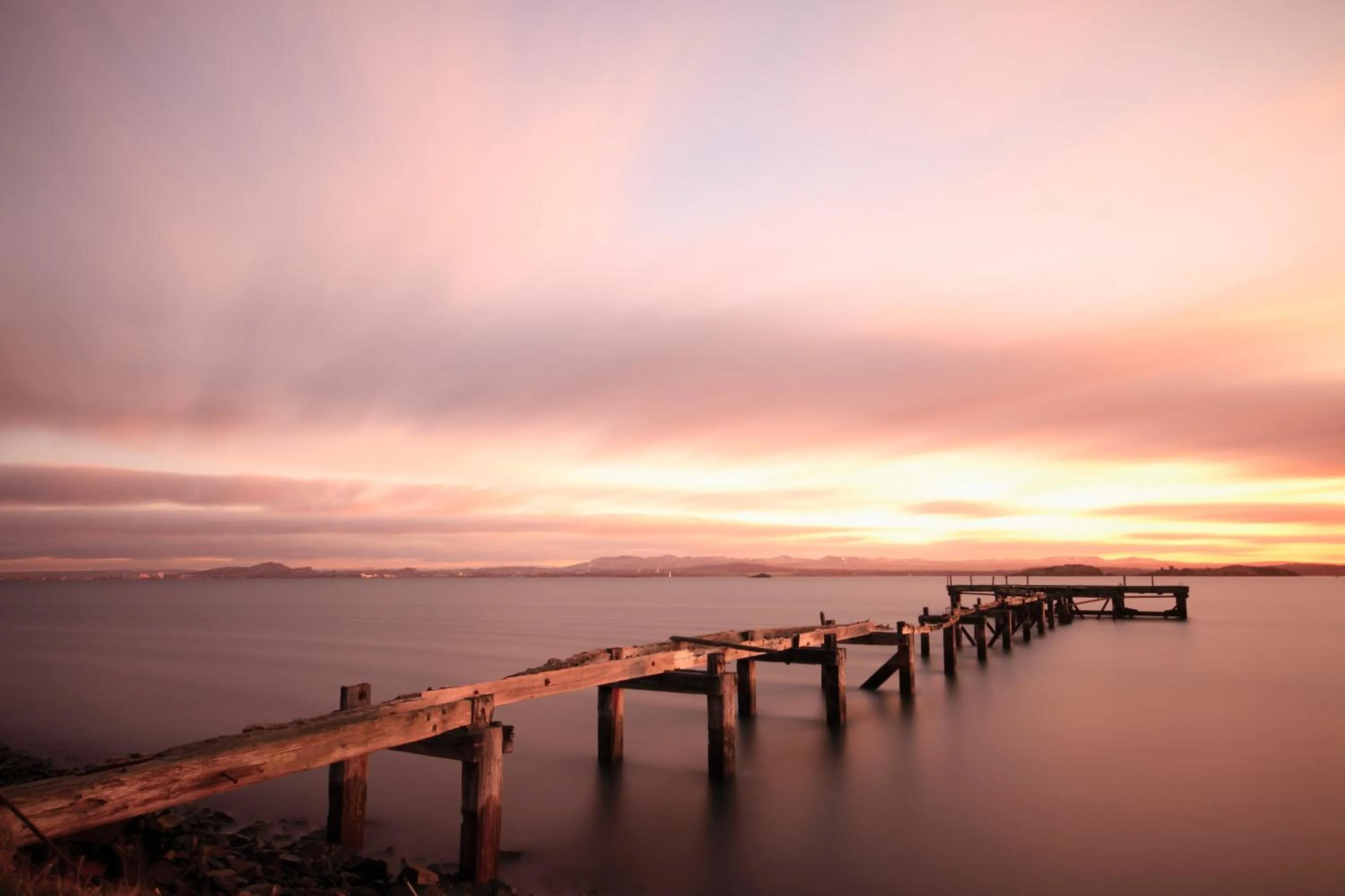 Area and facilities in Aberdour Hotel, Stables Rooms & Beer Garden