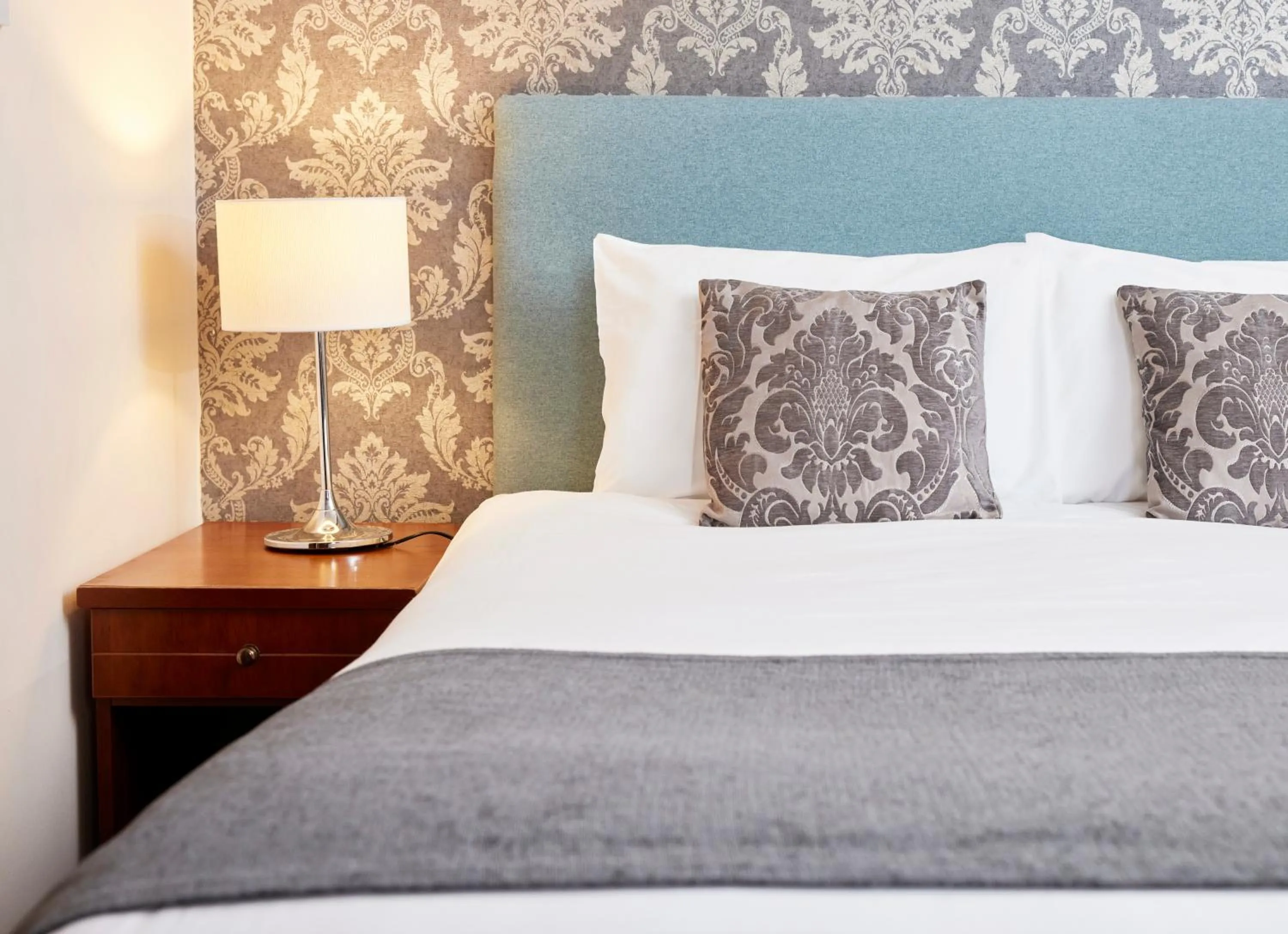 Bedroom, Bed in Hunters Hall Inn by Greene King Inns