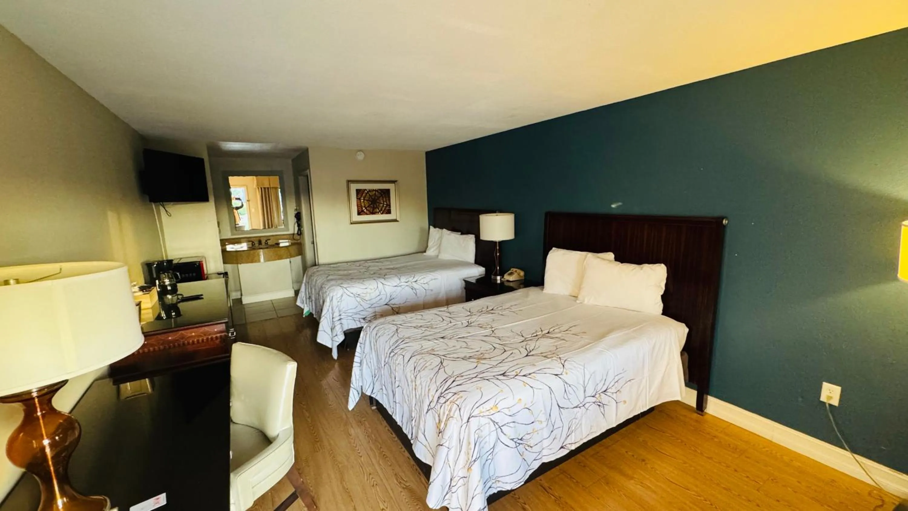 Bedroom, Bed in Hotel Monte Carlo