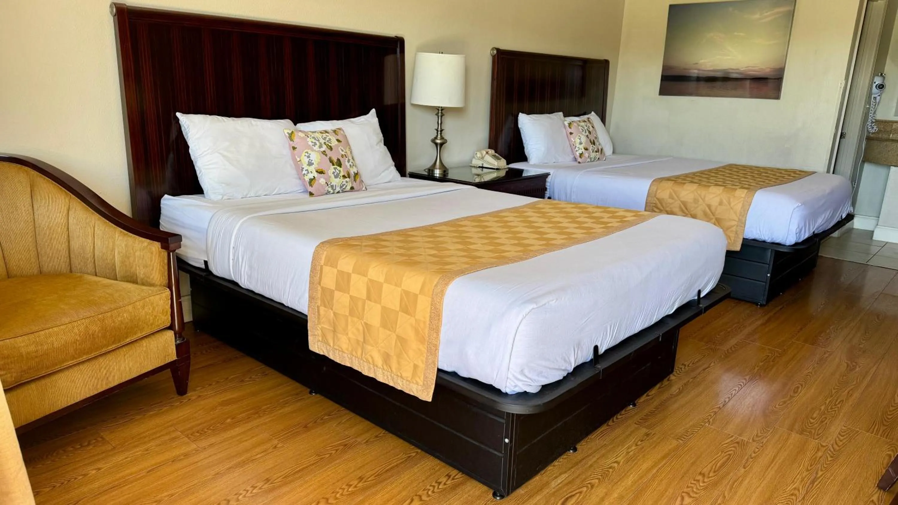 Bedroom, Bed in Hotel Monte Carlo