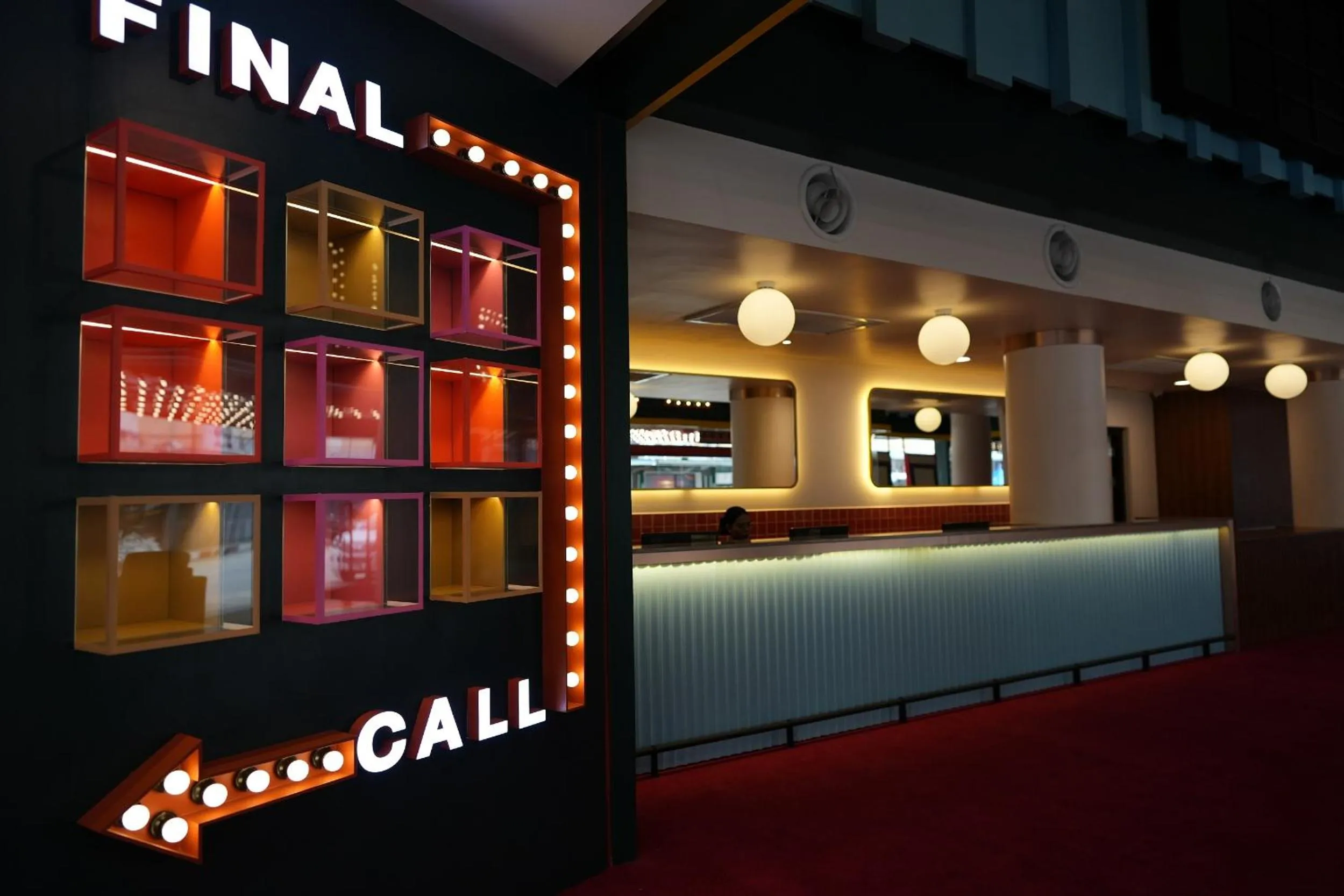 NW 4896 Theater Hotel