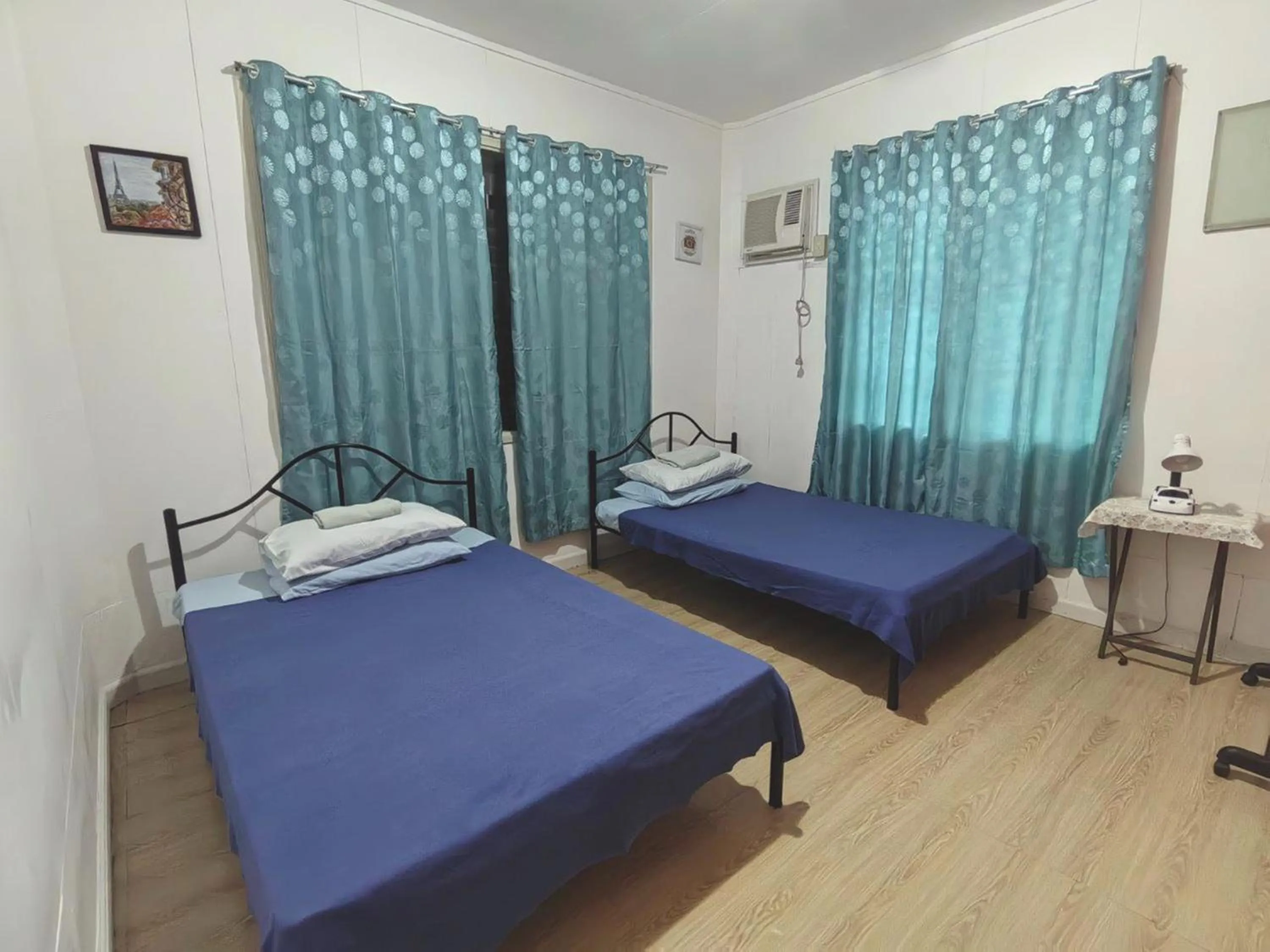 Bedroom, Bed in Nappers Hostel