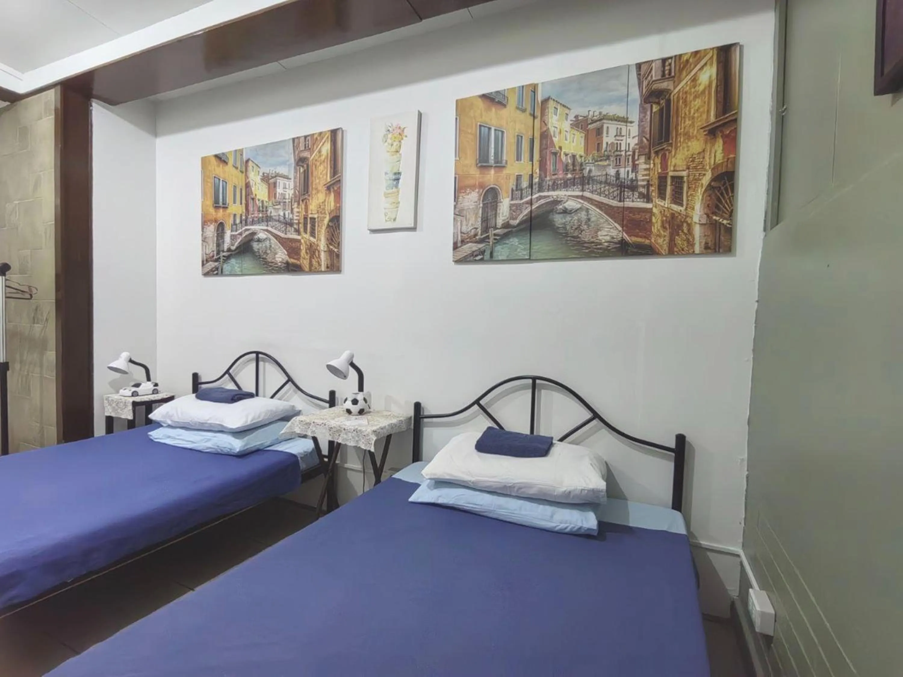 Bedroom, Bed in Nappers Hostel