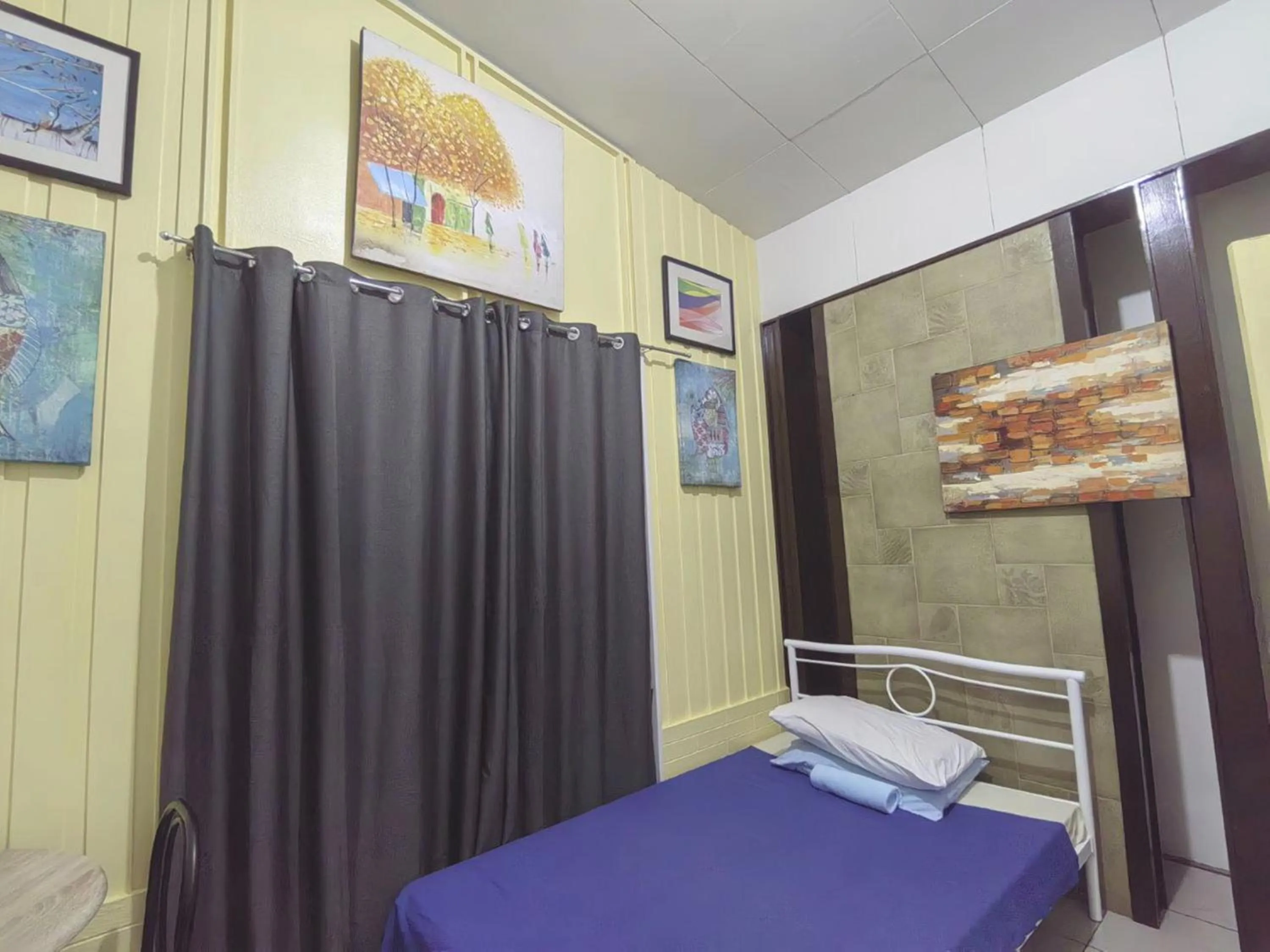 Bedroom, Bed in Nappers Hostel