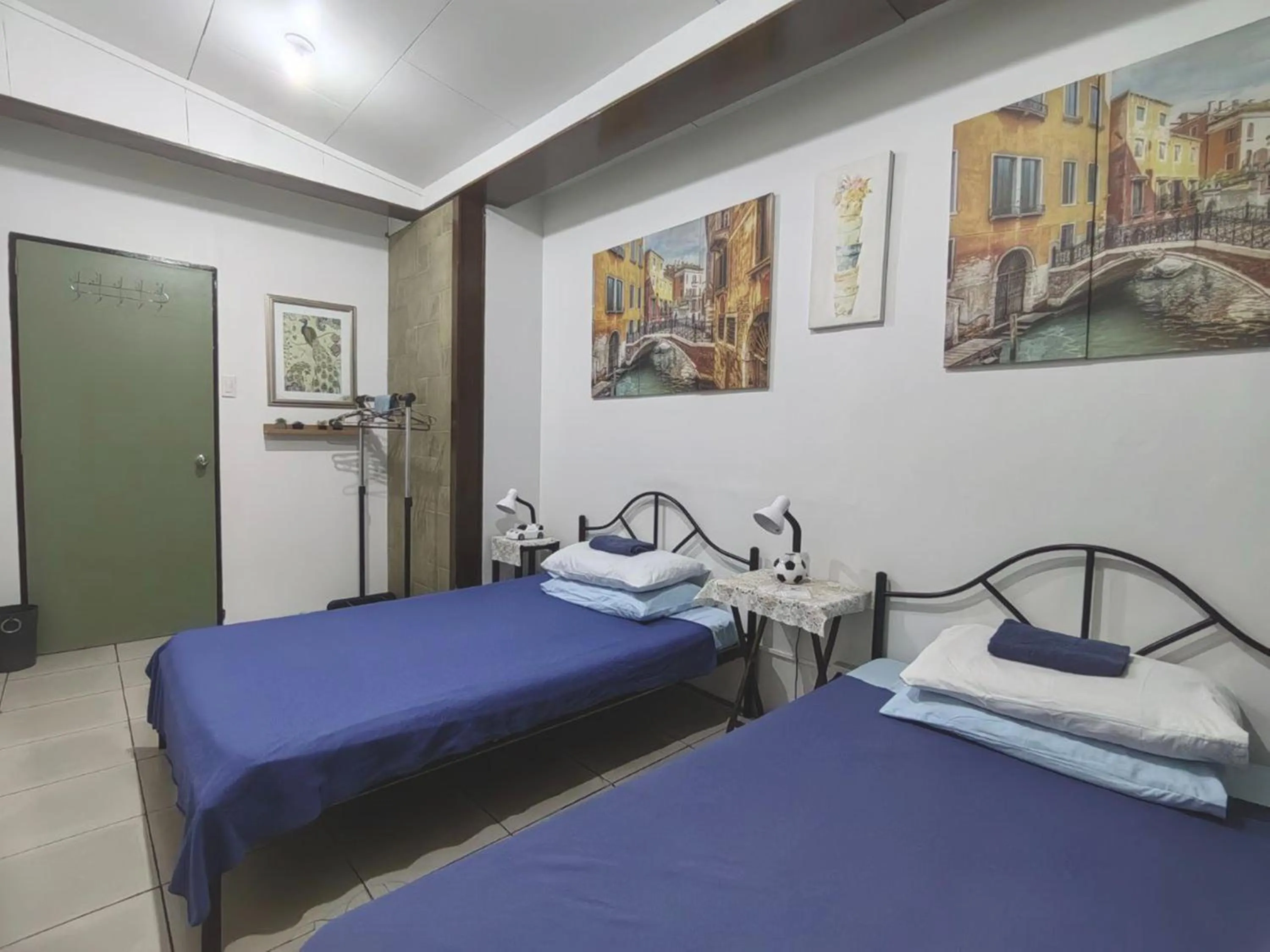 Bedroom, Bed in Nappers Hostel